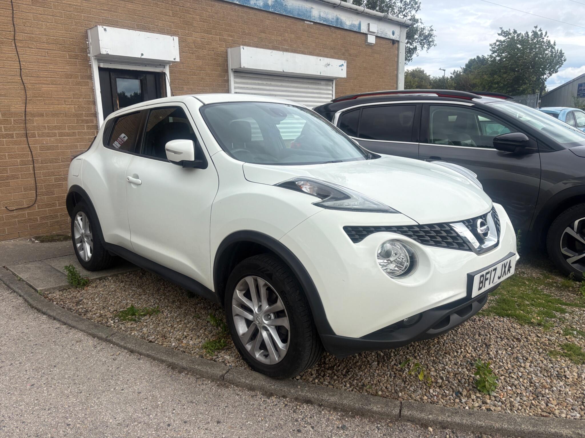 2017 Nissan Juke in White for sale
