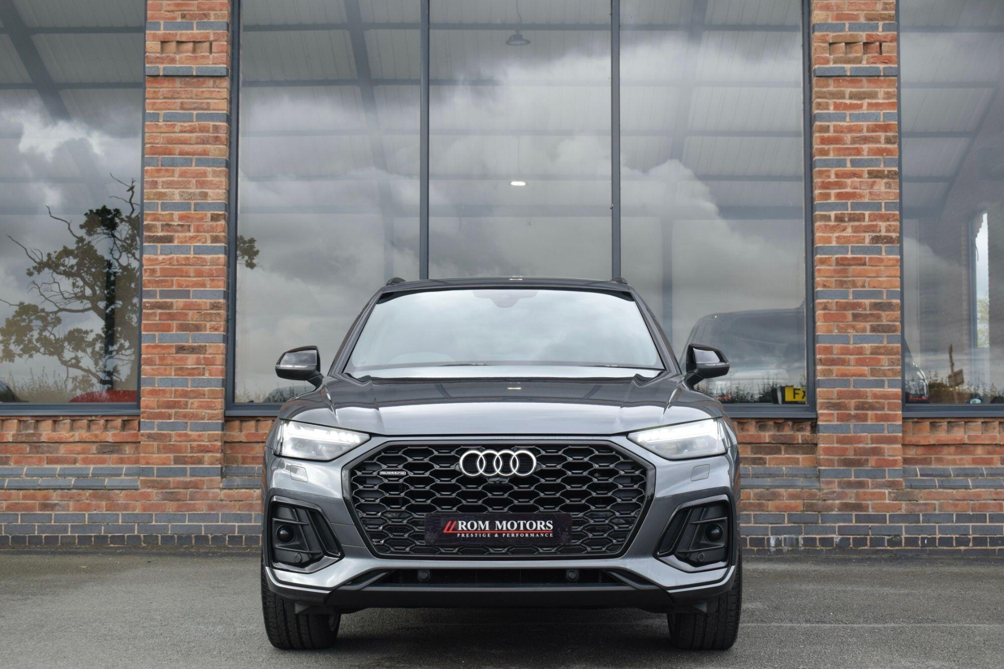 Audi Q5 view 4