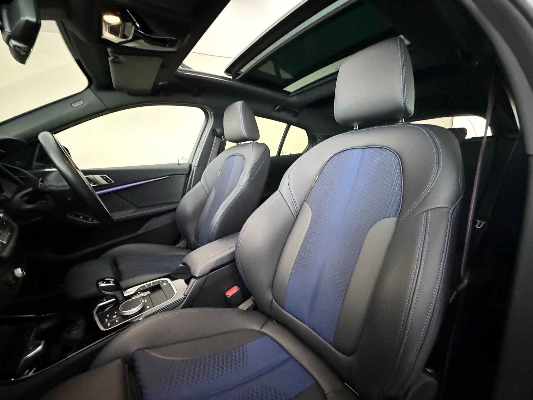 BMW 1 Series view 33