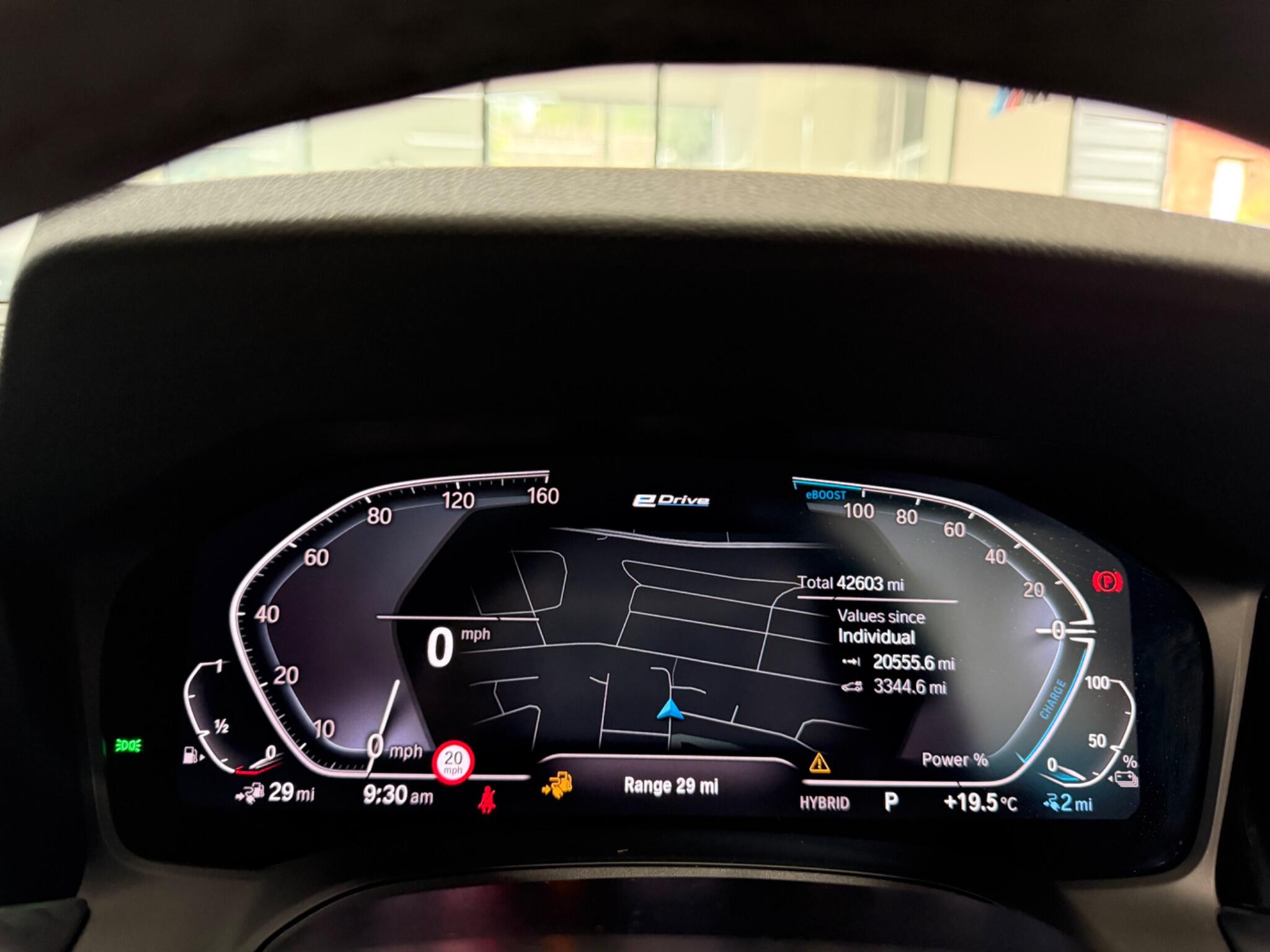 BMW 3 Series view 20
