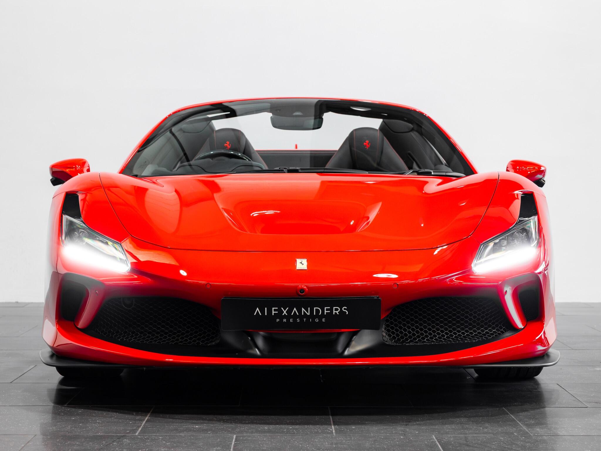 Ferrari F8 Tributo view 10