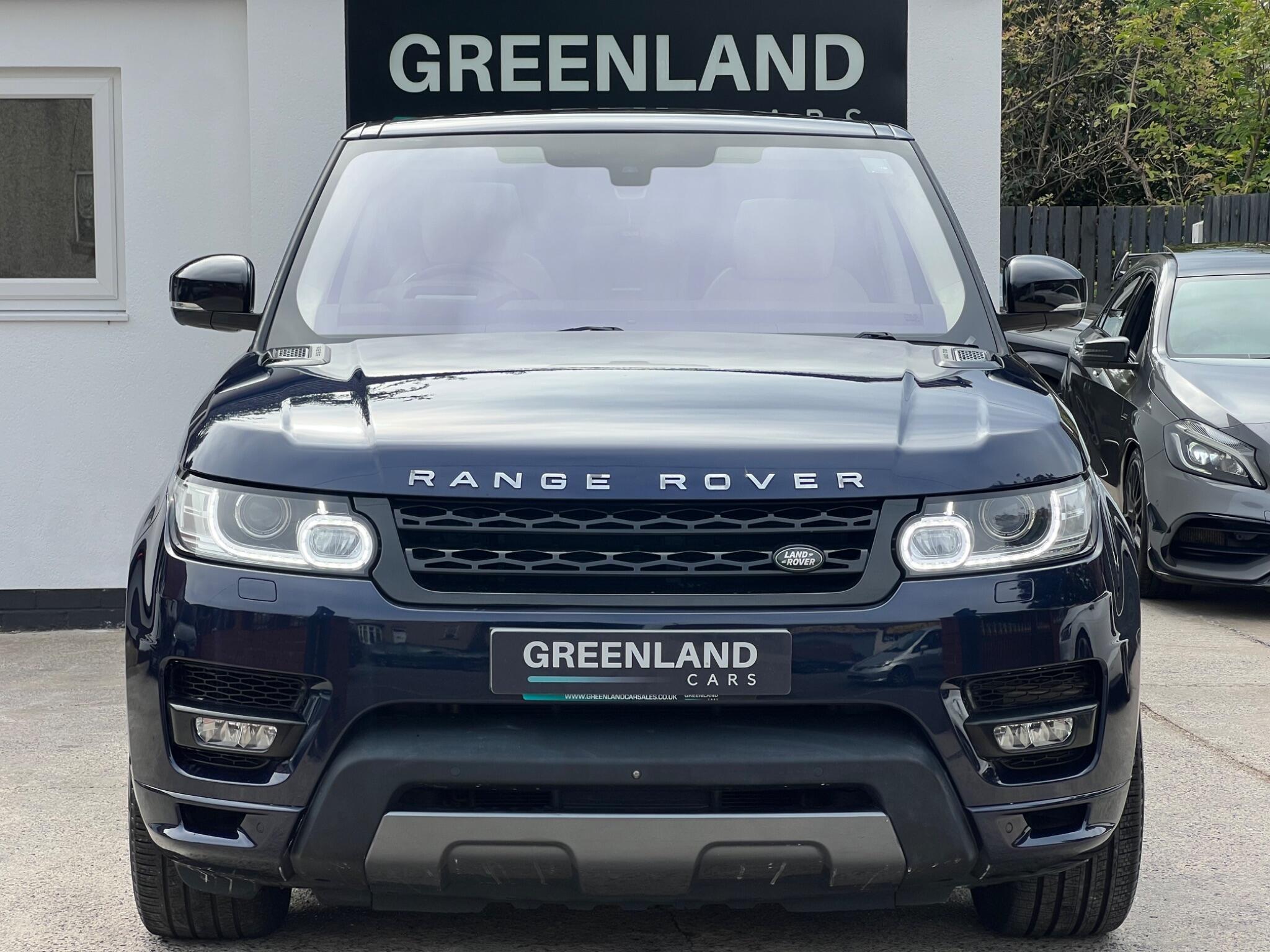 Land Rover Range Rover Sport view 3