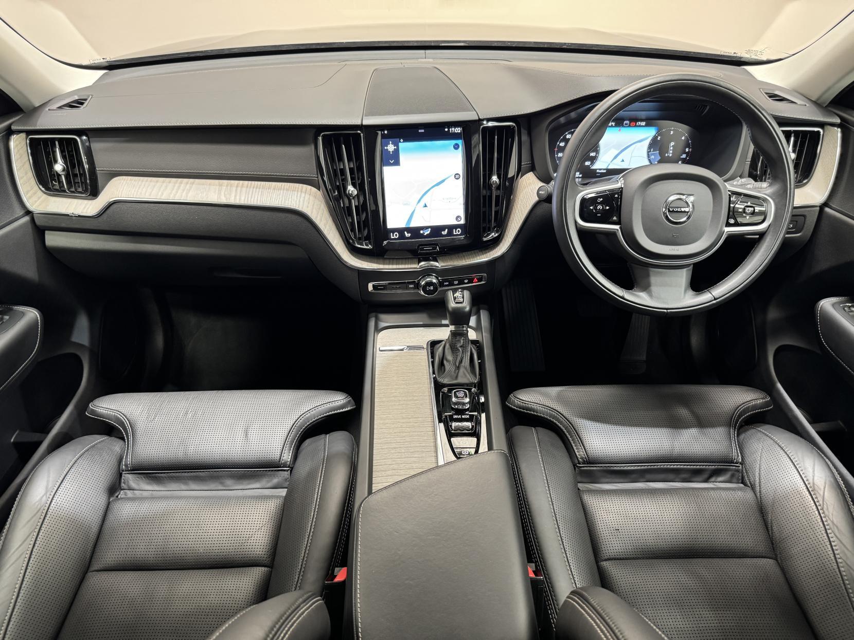 Volvo XC60 view 20