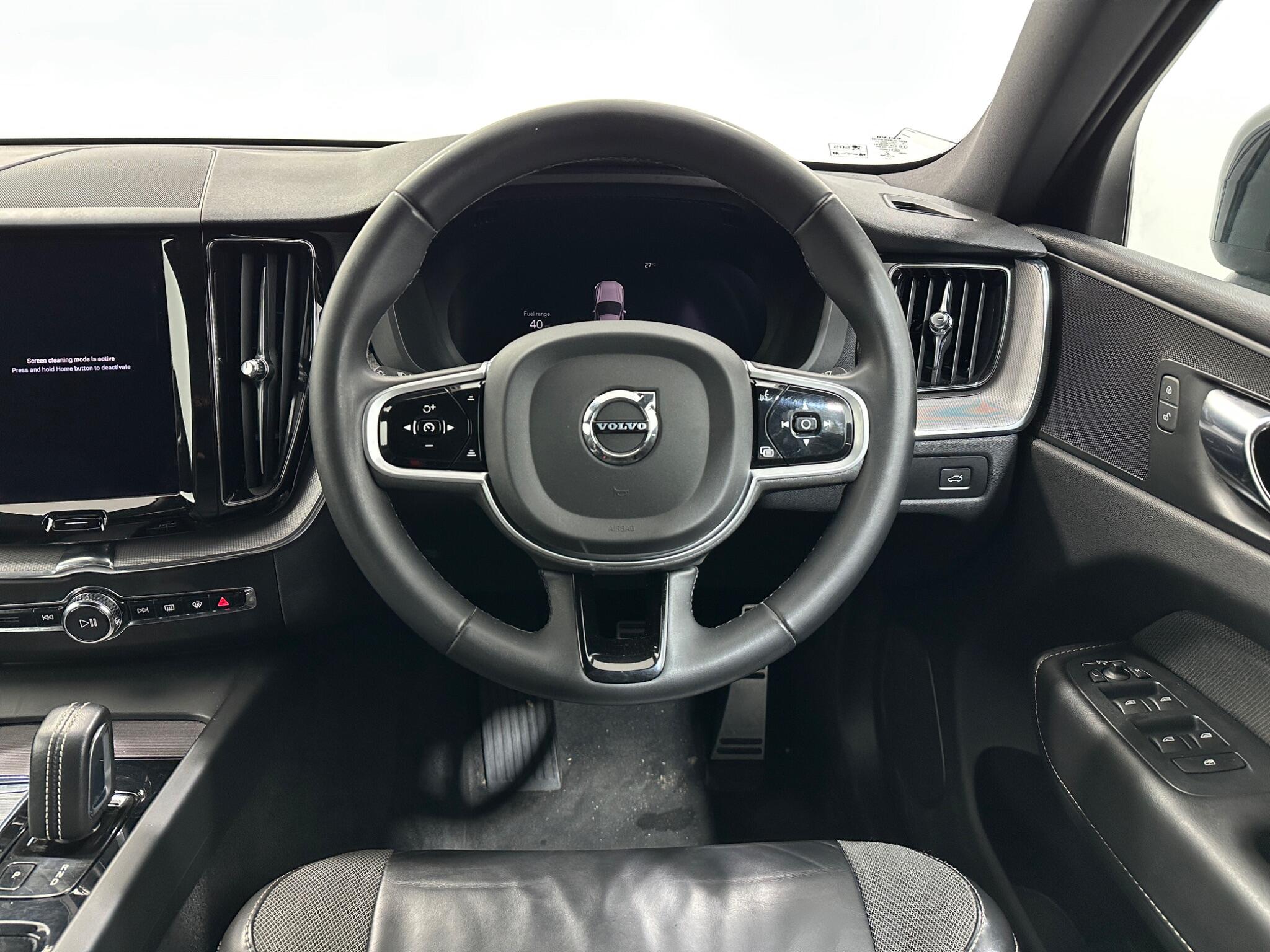 Volvo XC60 view 13