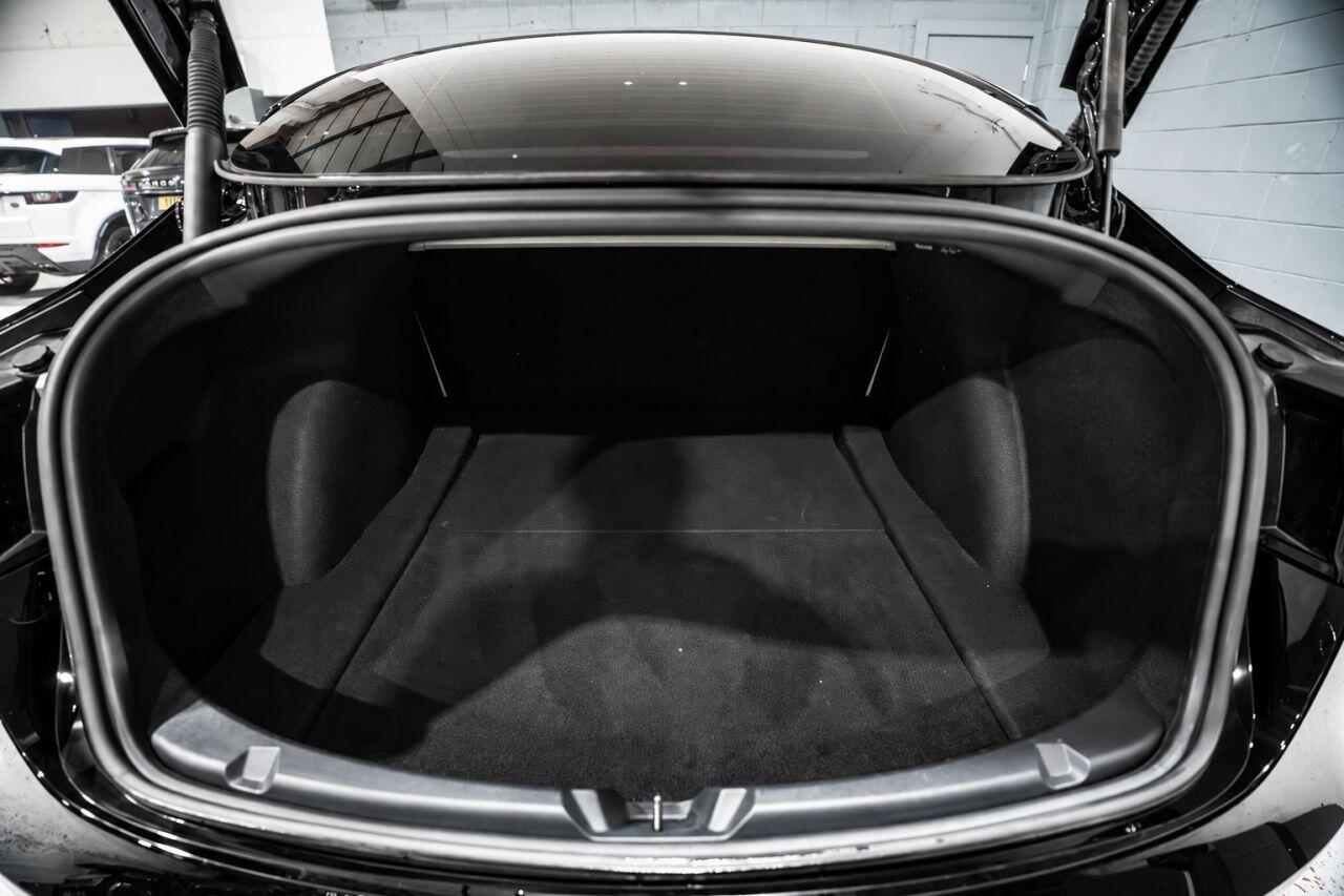 Tesla Model 3 view 34