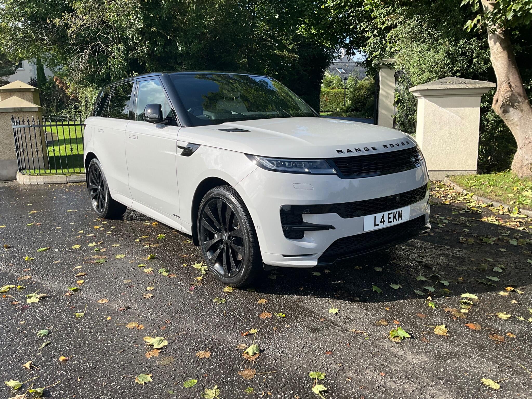 Land Rover Range Rover Sport main image