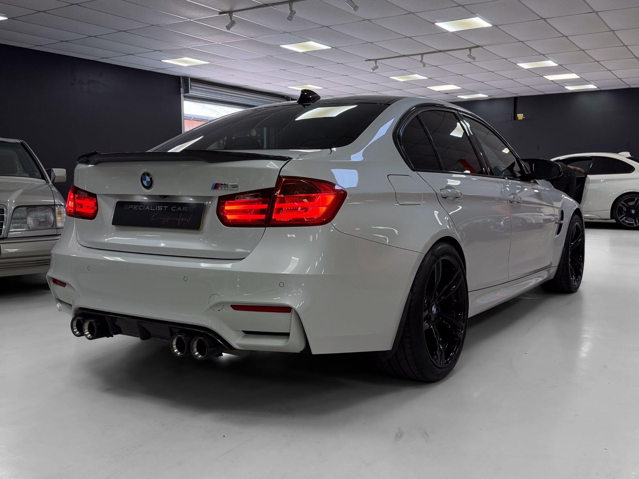 BMW M3 view 16