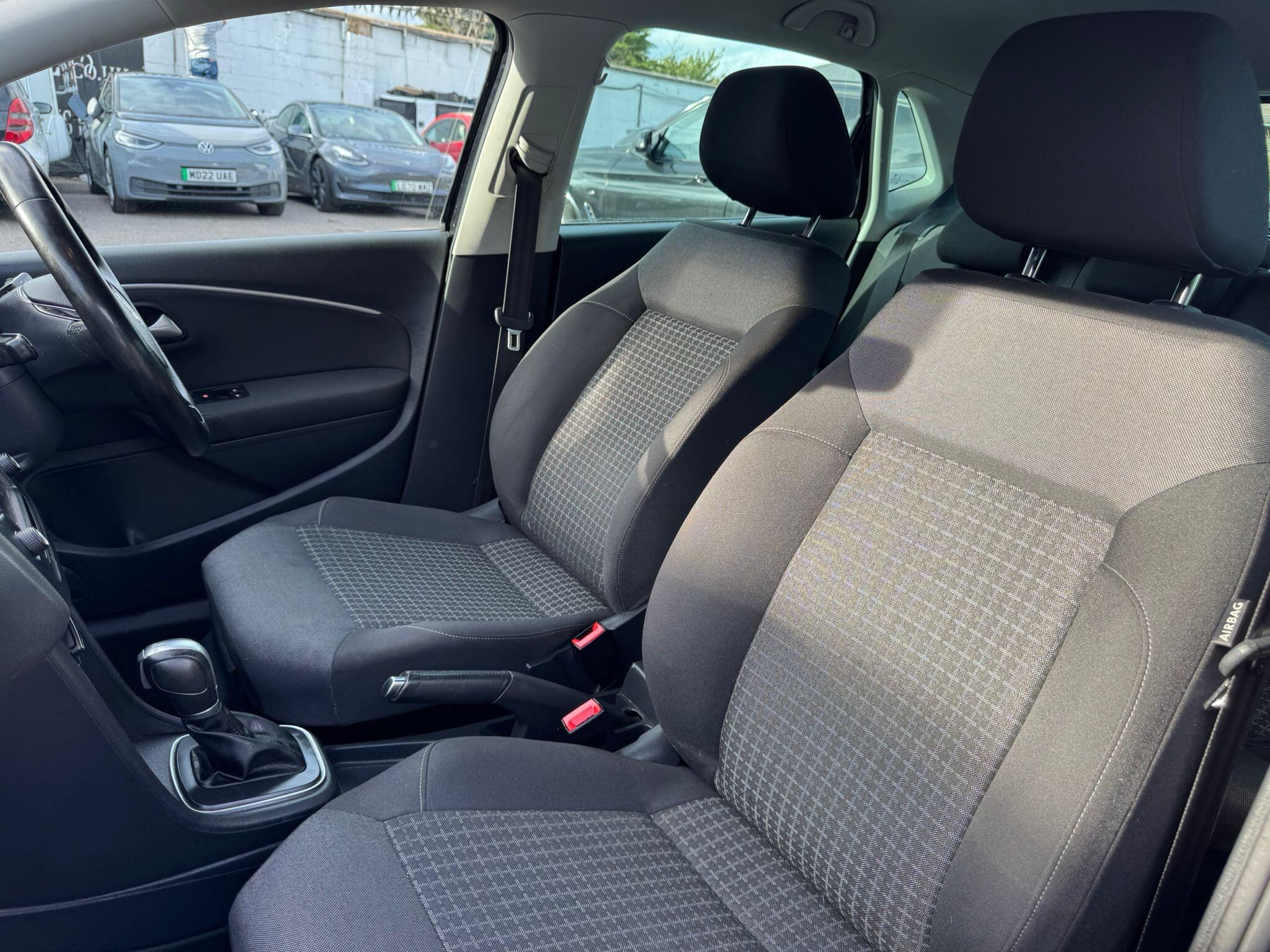 Volkswagen Polo view 64