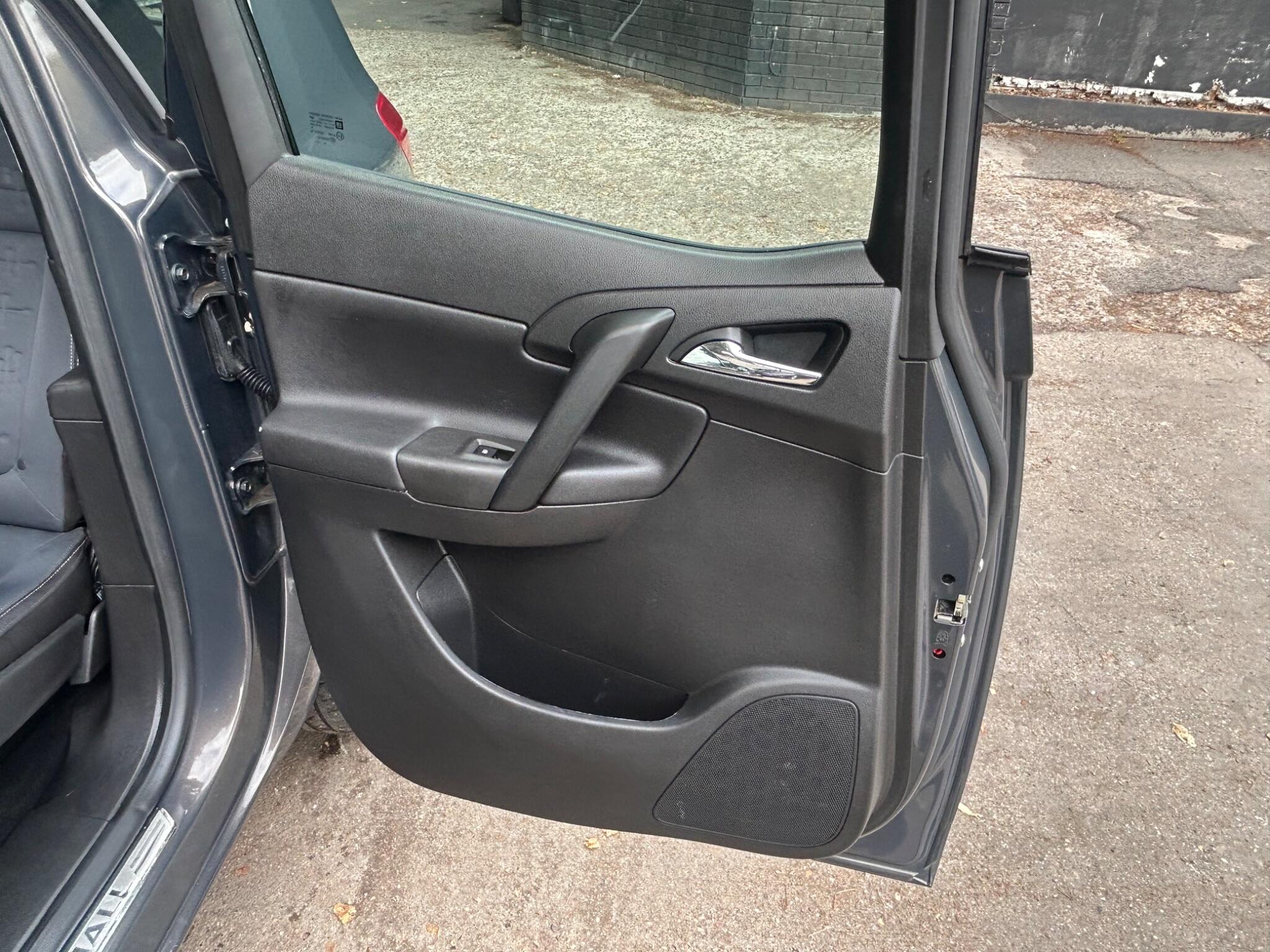 Vauxhall Meriva view 31