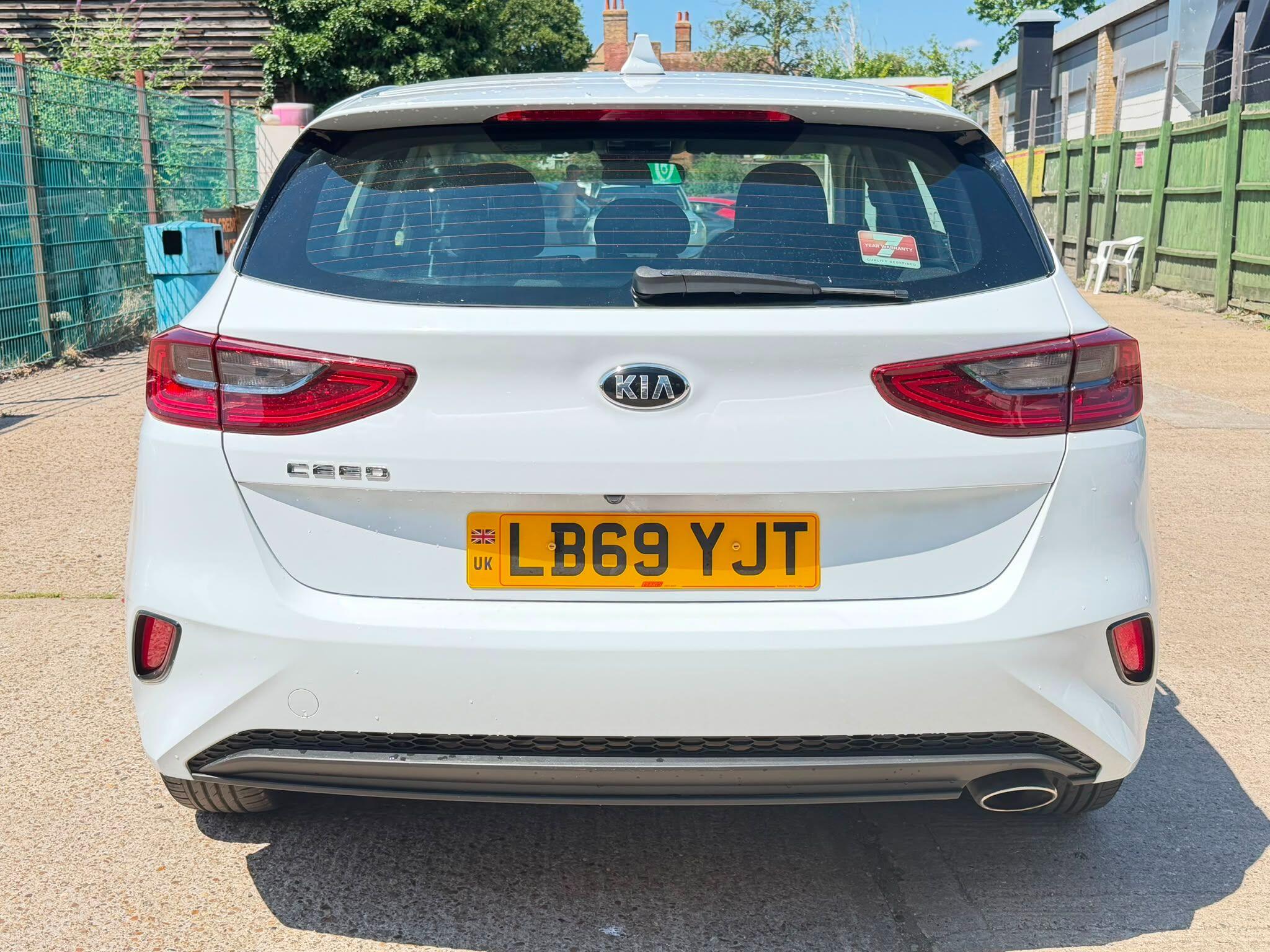 Kia Ceed view 6