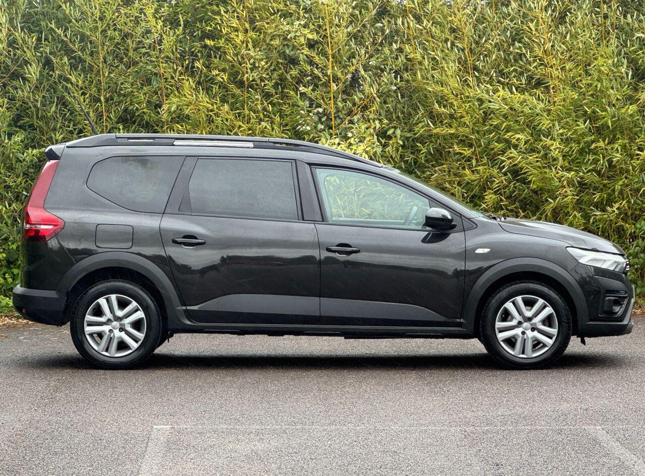 Dacia Jogger view 3