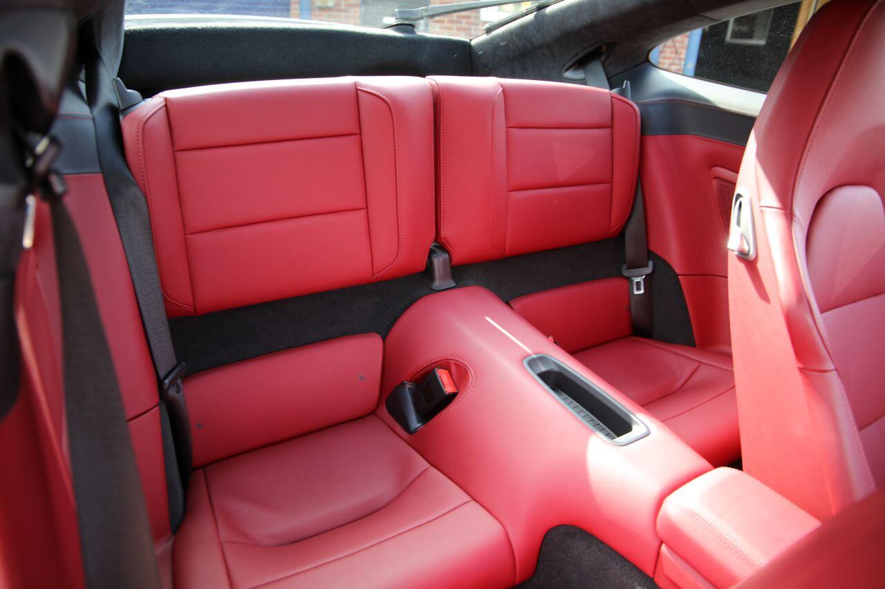 Porsche 911 view 42