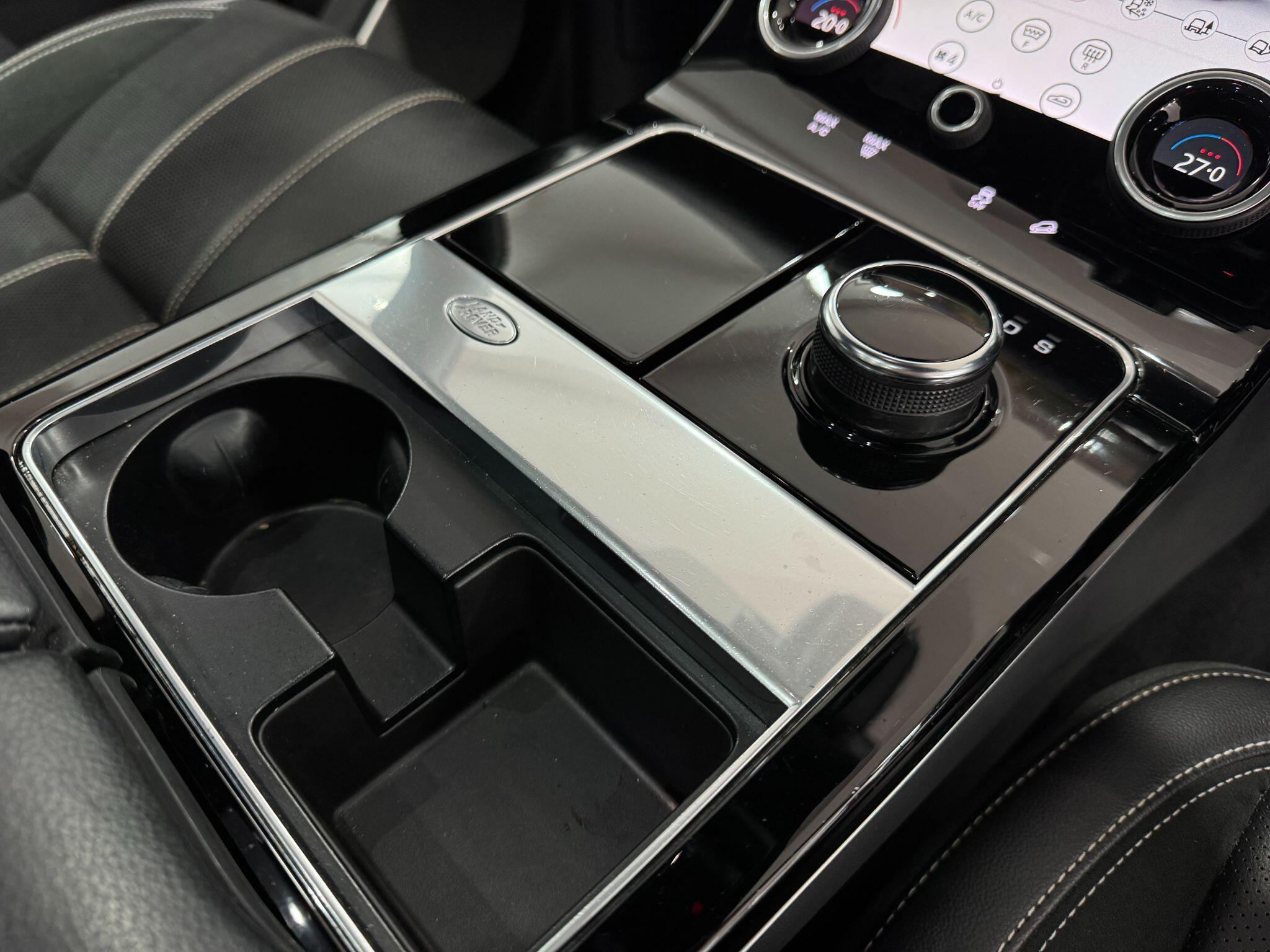 Land Rover Range Rover Velar view 36