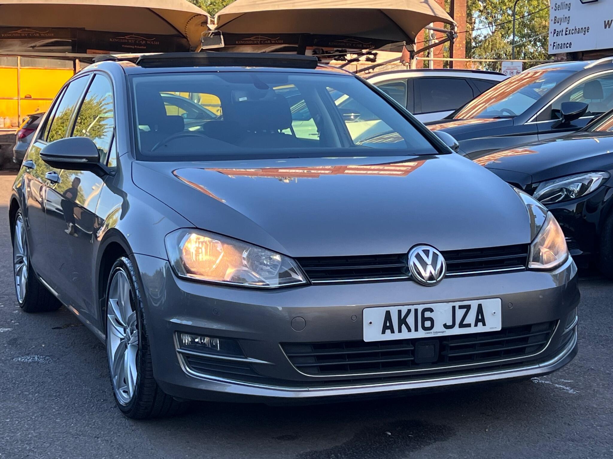 Volkswagen Golf main image