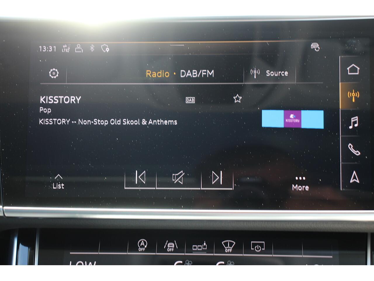 Audi A8 view 23