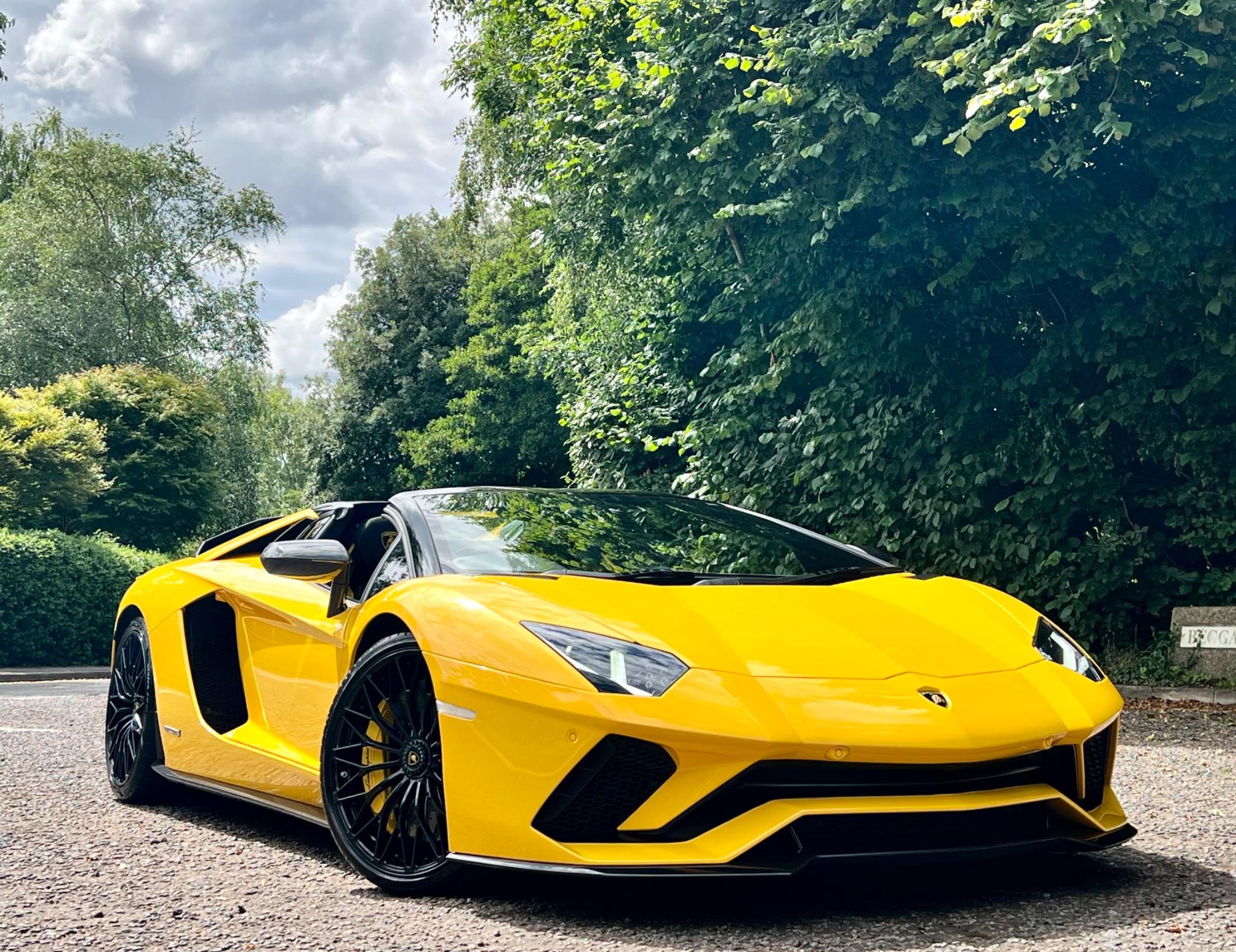 Lamborghini Aventador view 37