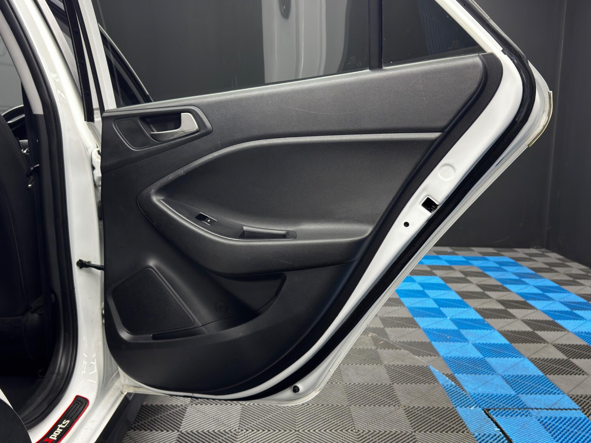 Hyundai I20 view 32
