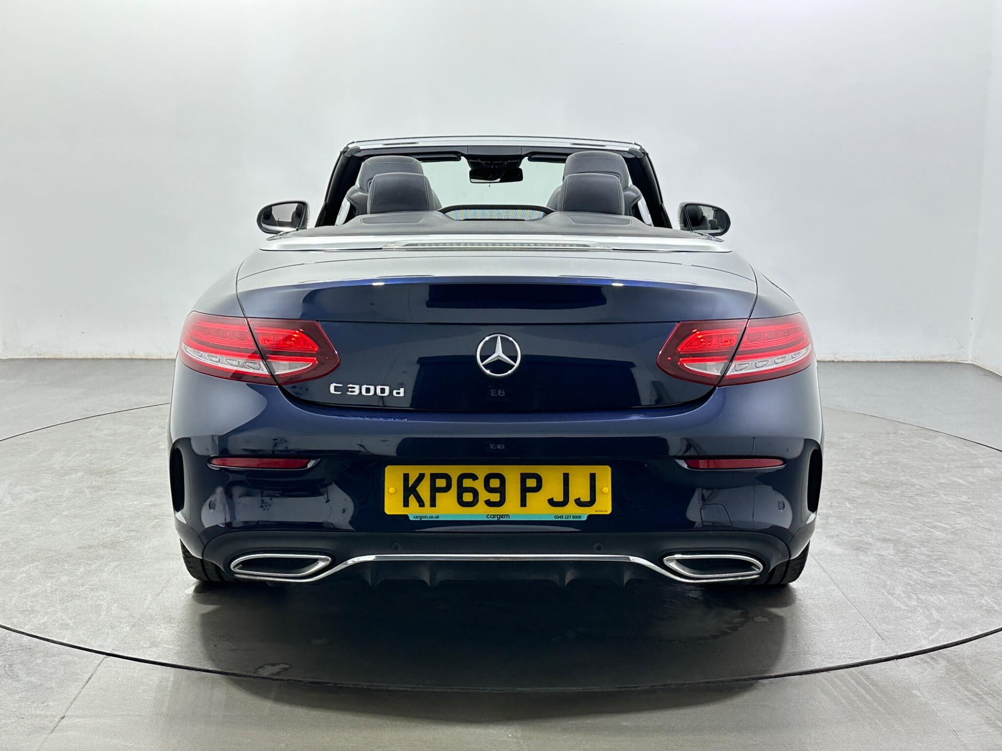 Mercedes-Benz C-Class view 7