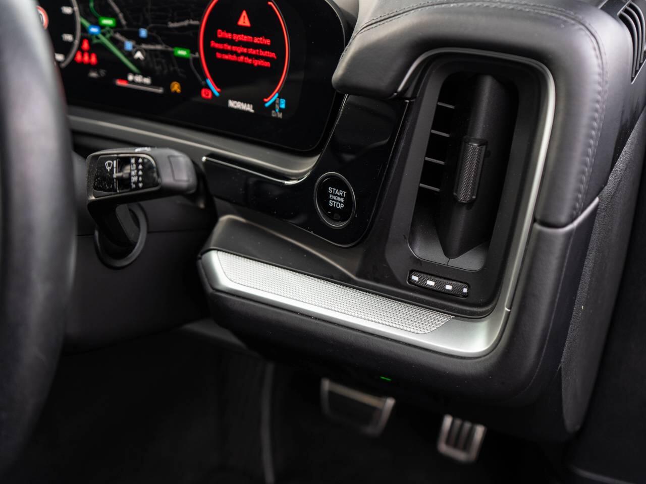 Porsche Cayenne view 21