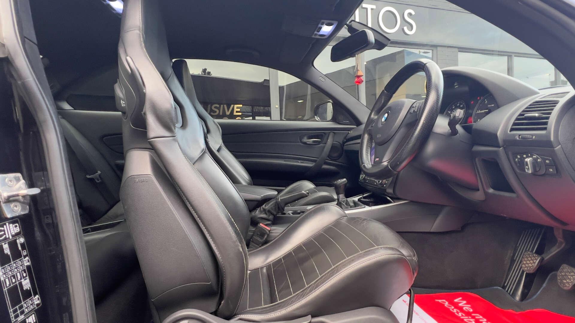 BMW 1 Series view 34