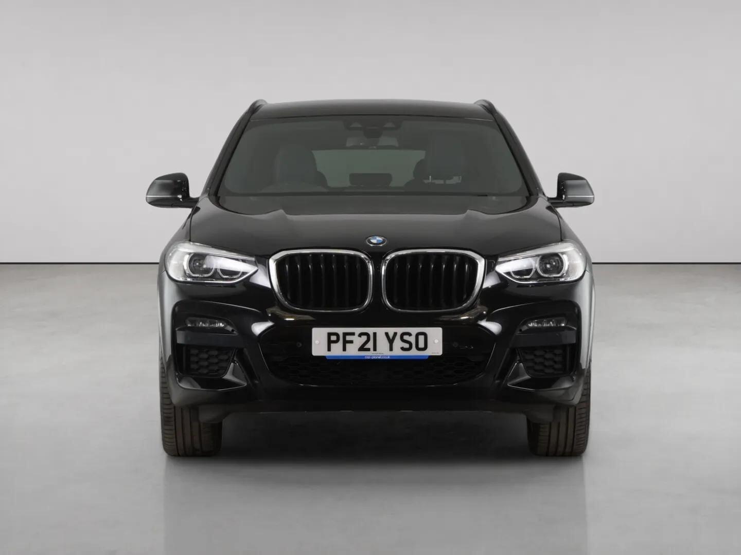 BMW X3 view 5