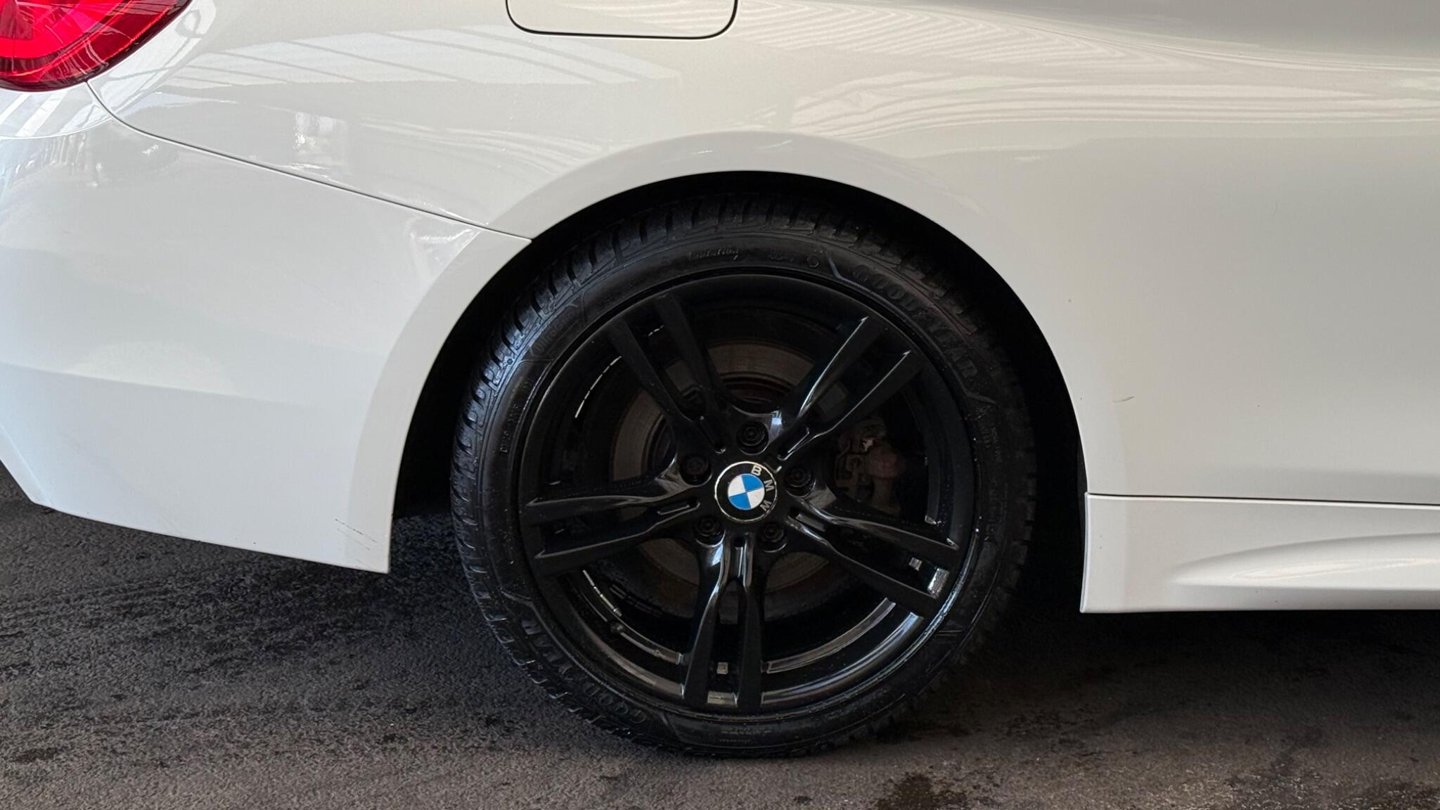 BMW 4 Series view 13