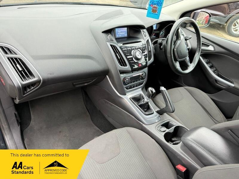 2013 Ford Focus image 43