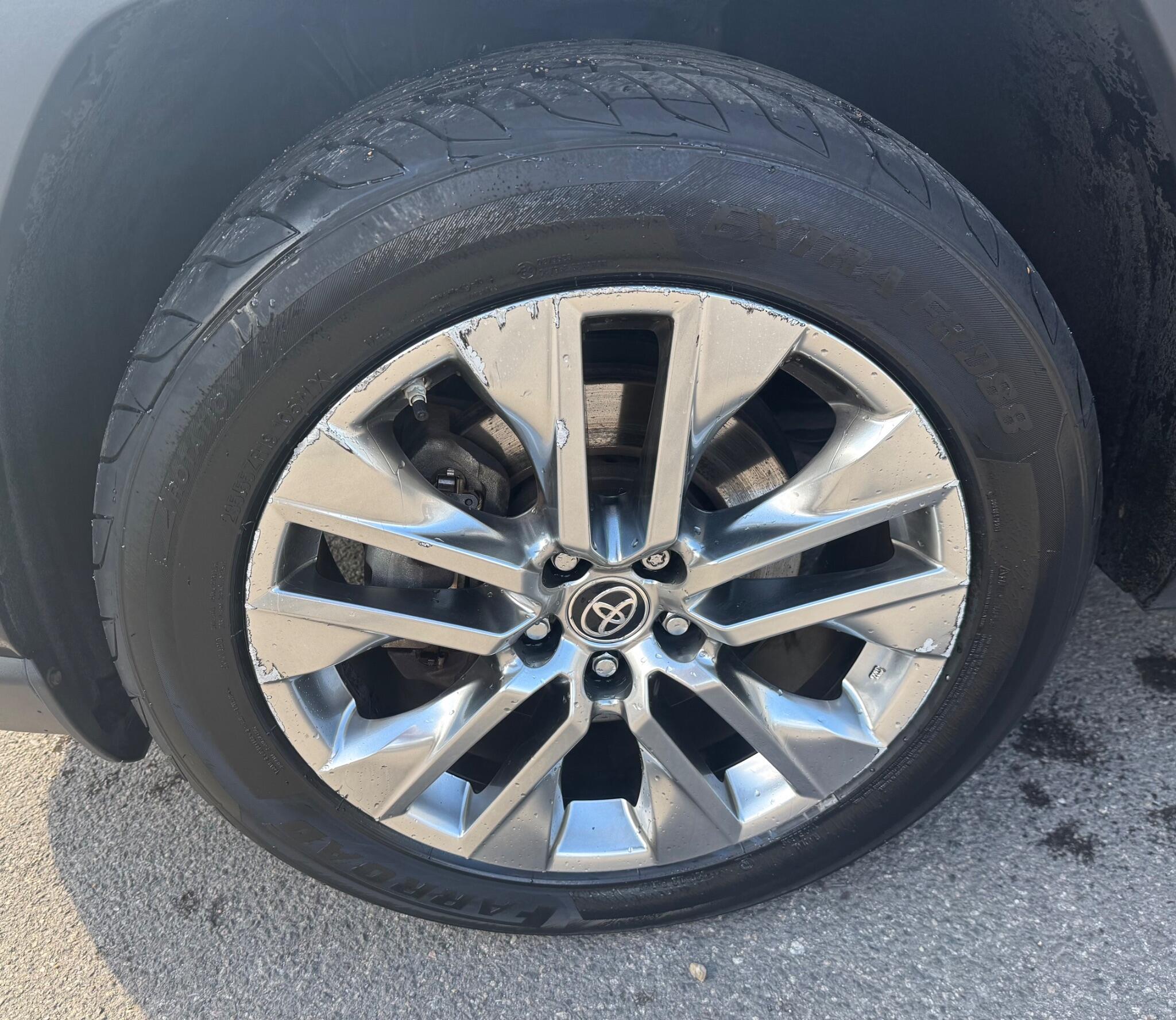 Toyota Rav4 view 32