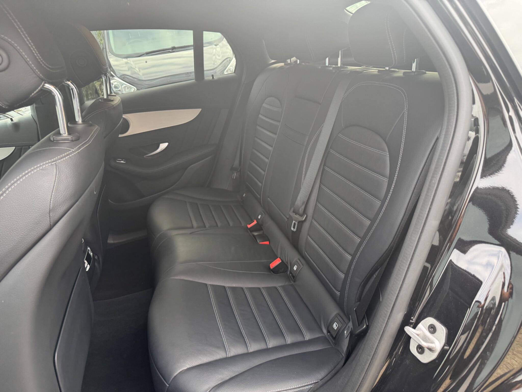 Mercedes-Benz GLC view 21