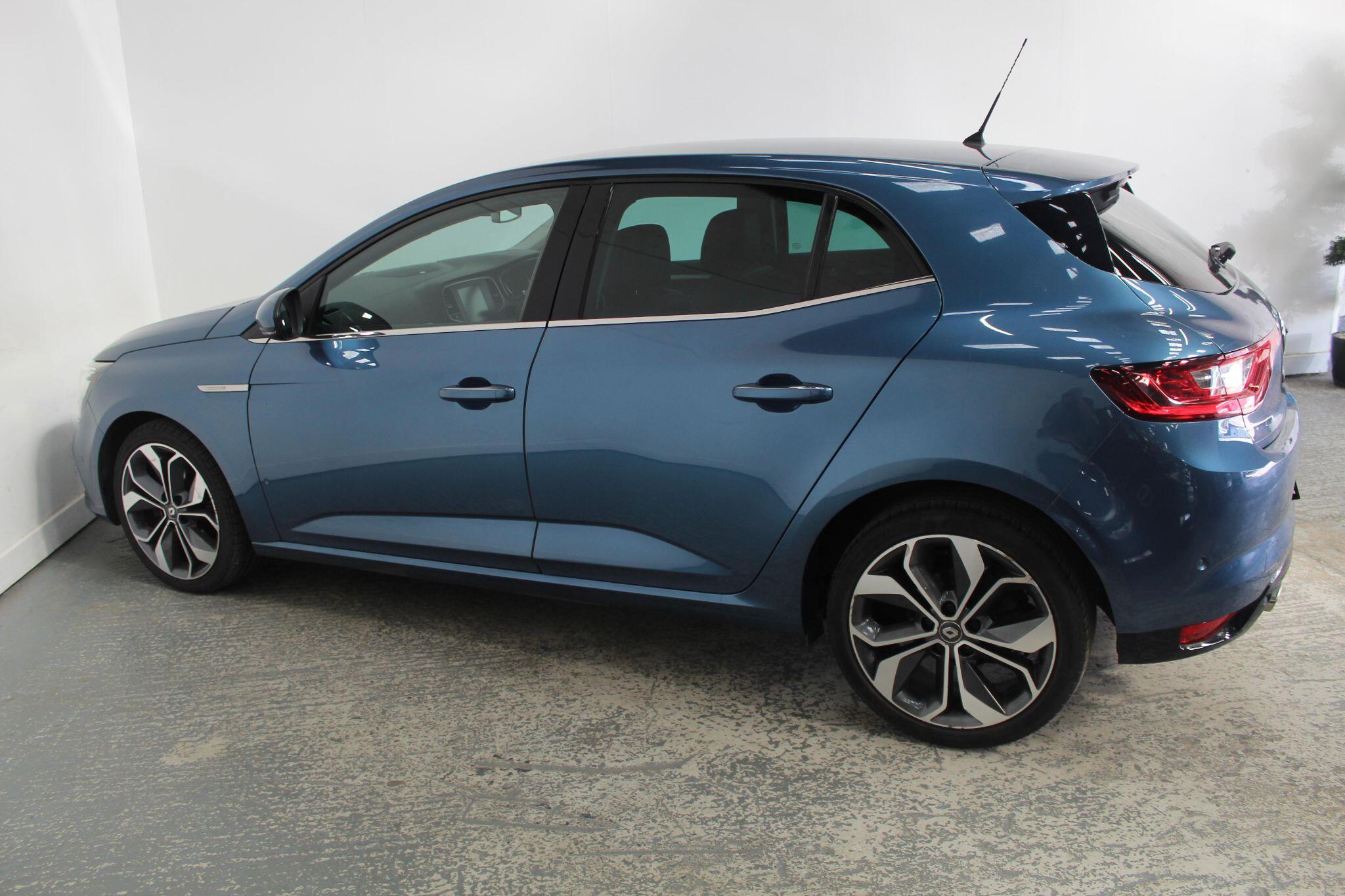 Renault Megane view 10