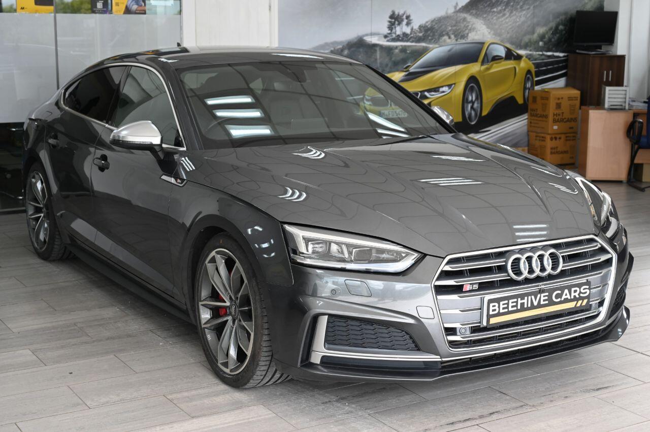 Audi S5 view 2
