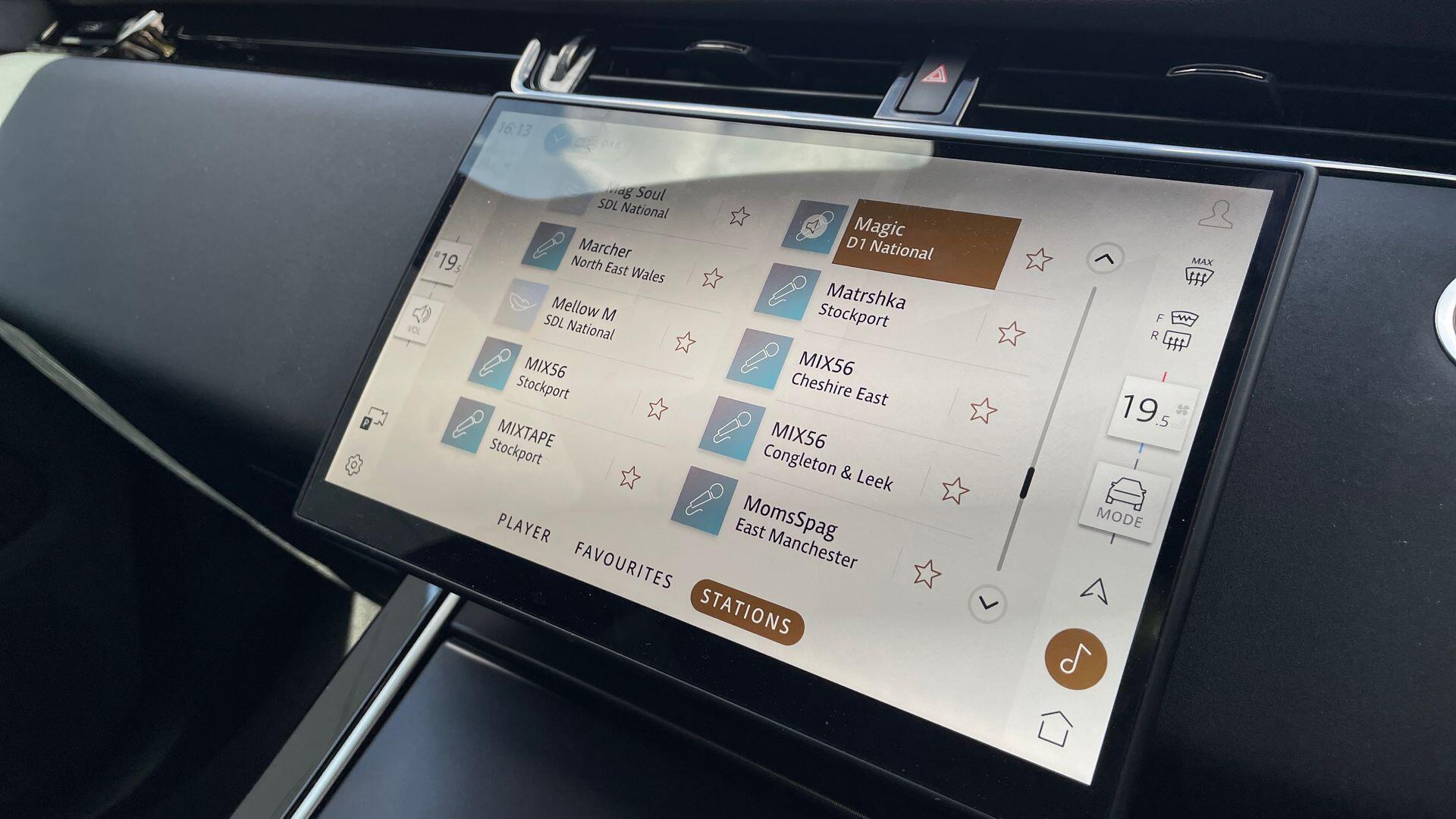 Land Rover Range Rover Evoque view 39