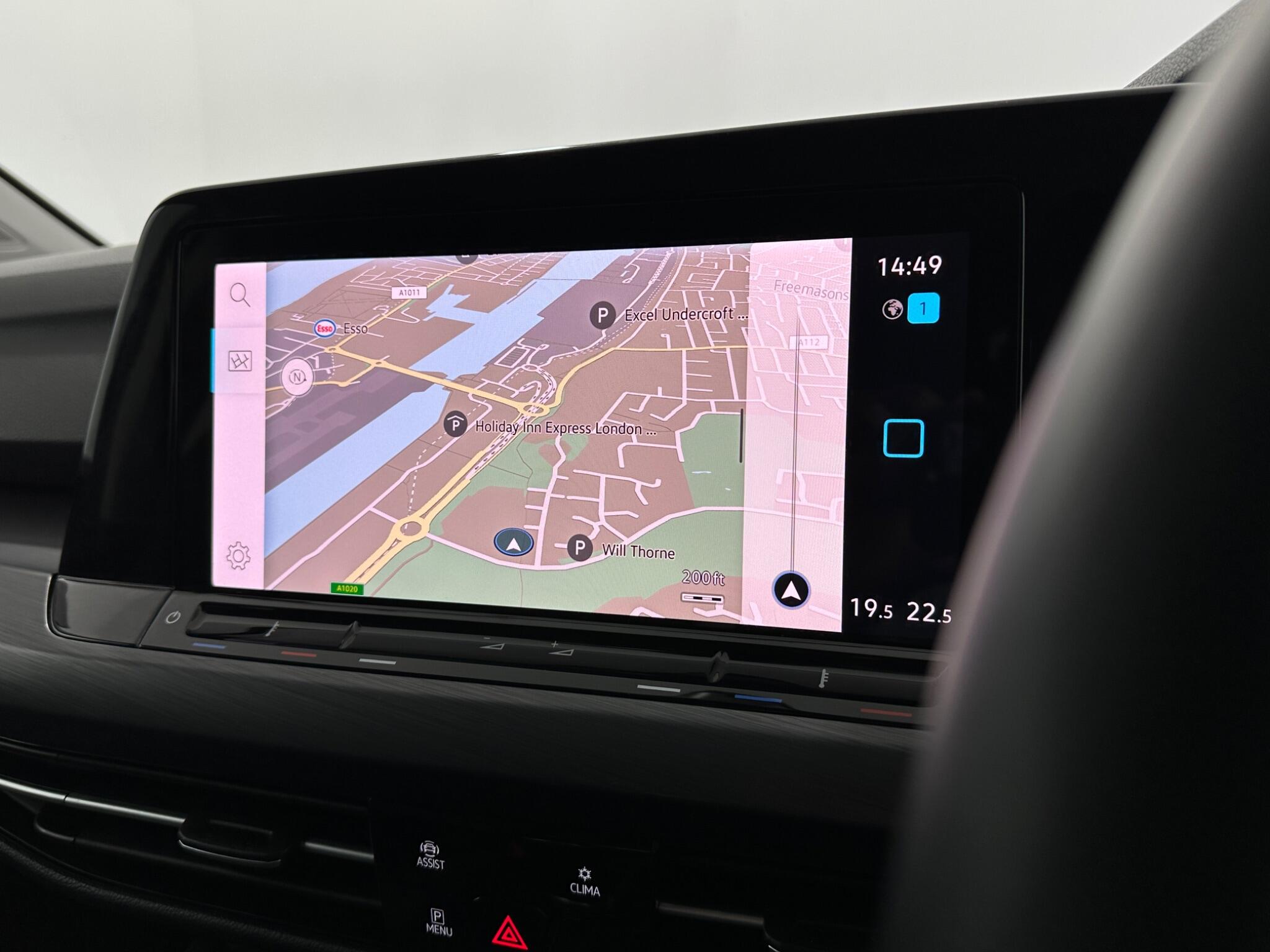 Volkswagen Golf view 22
