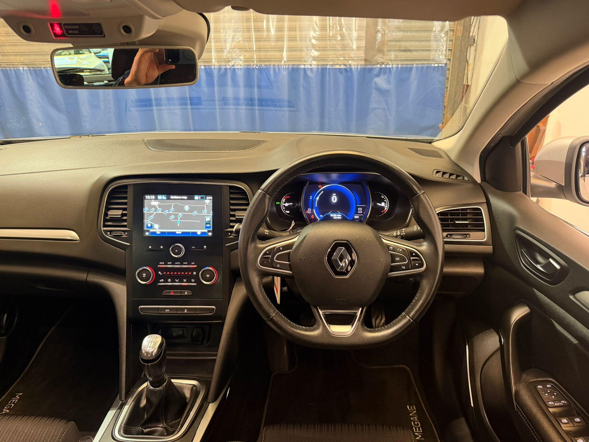 Renault Megane view 2