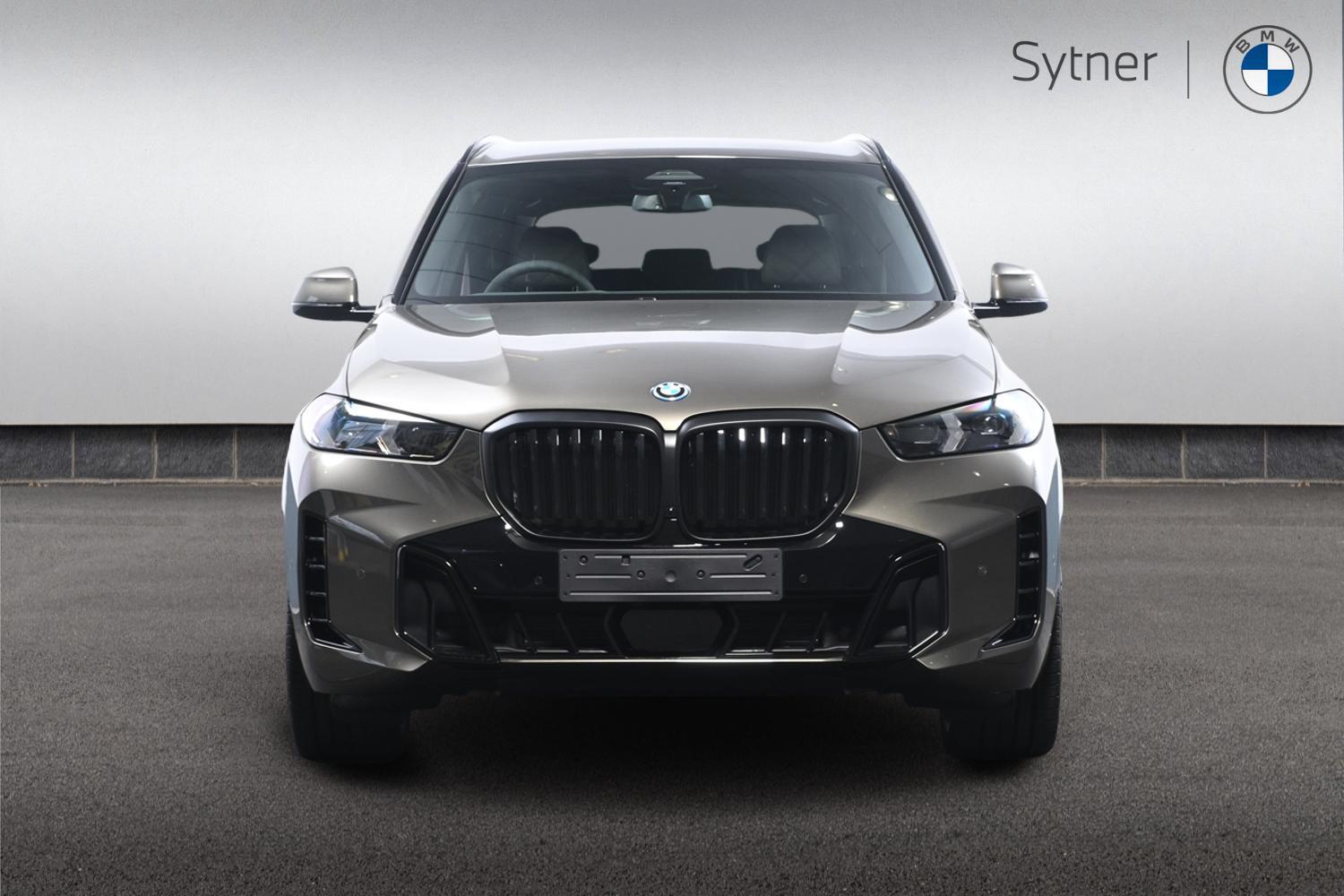 BMW X5 view 16