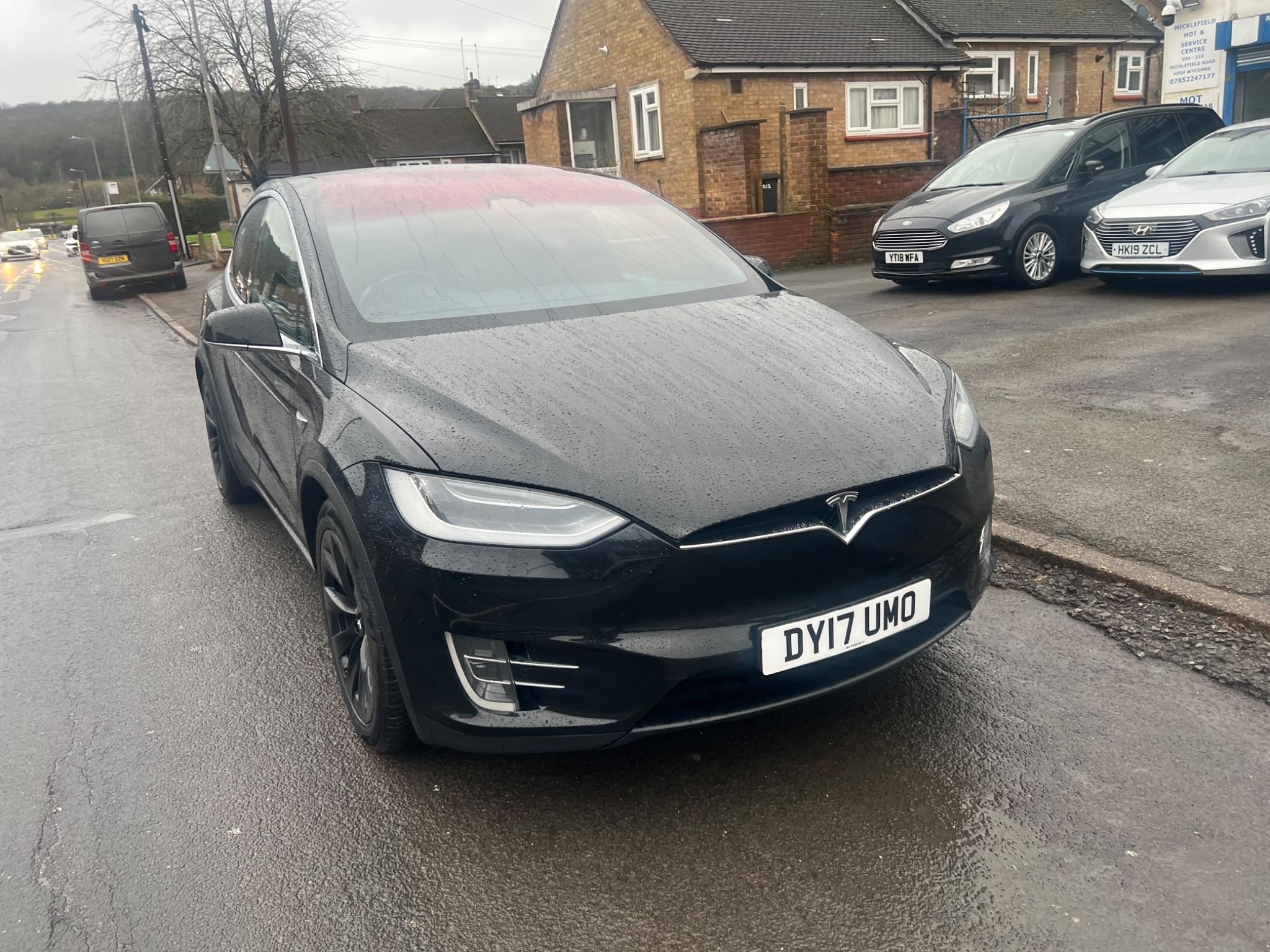 2017 Tesla Model X image 9