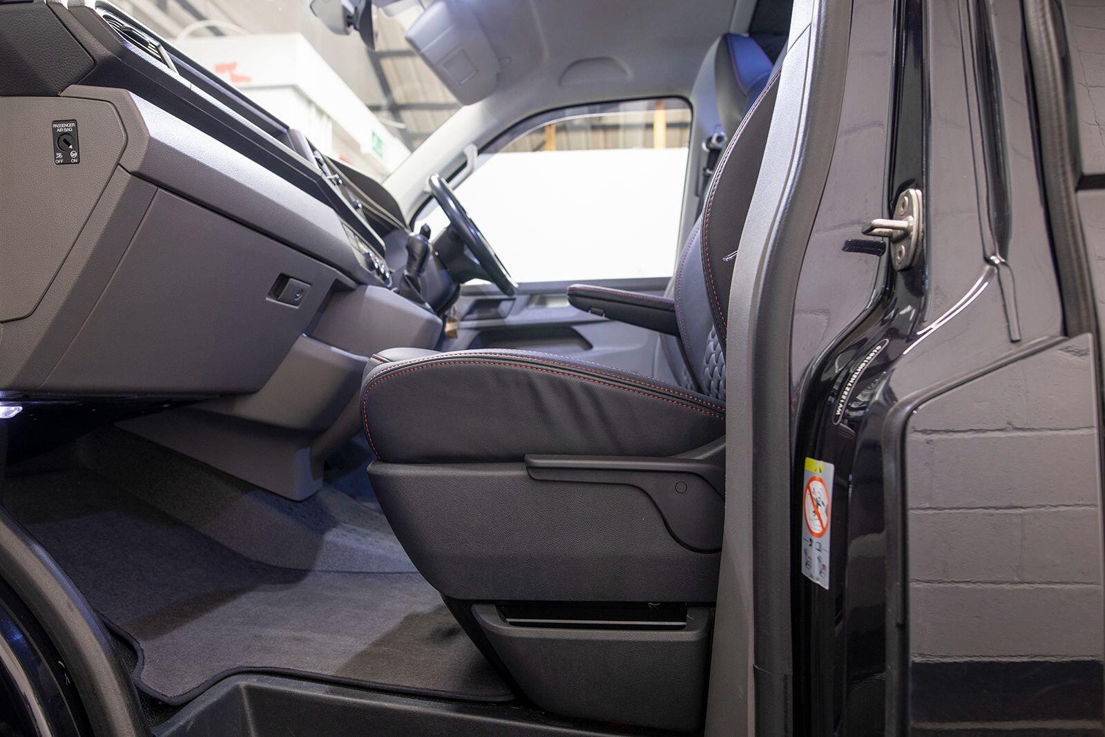 Volkswagen Transporter view 51