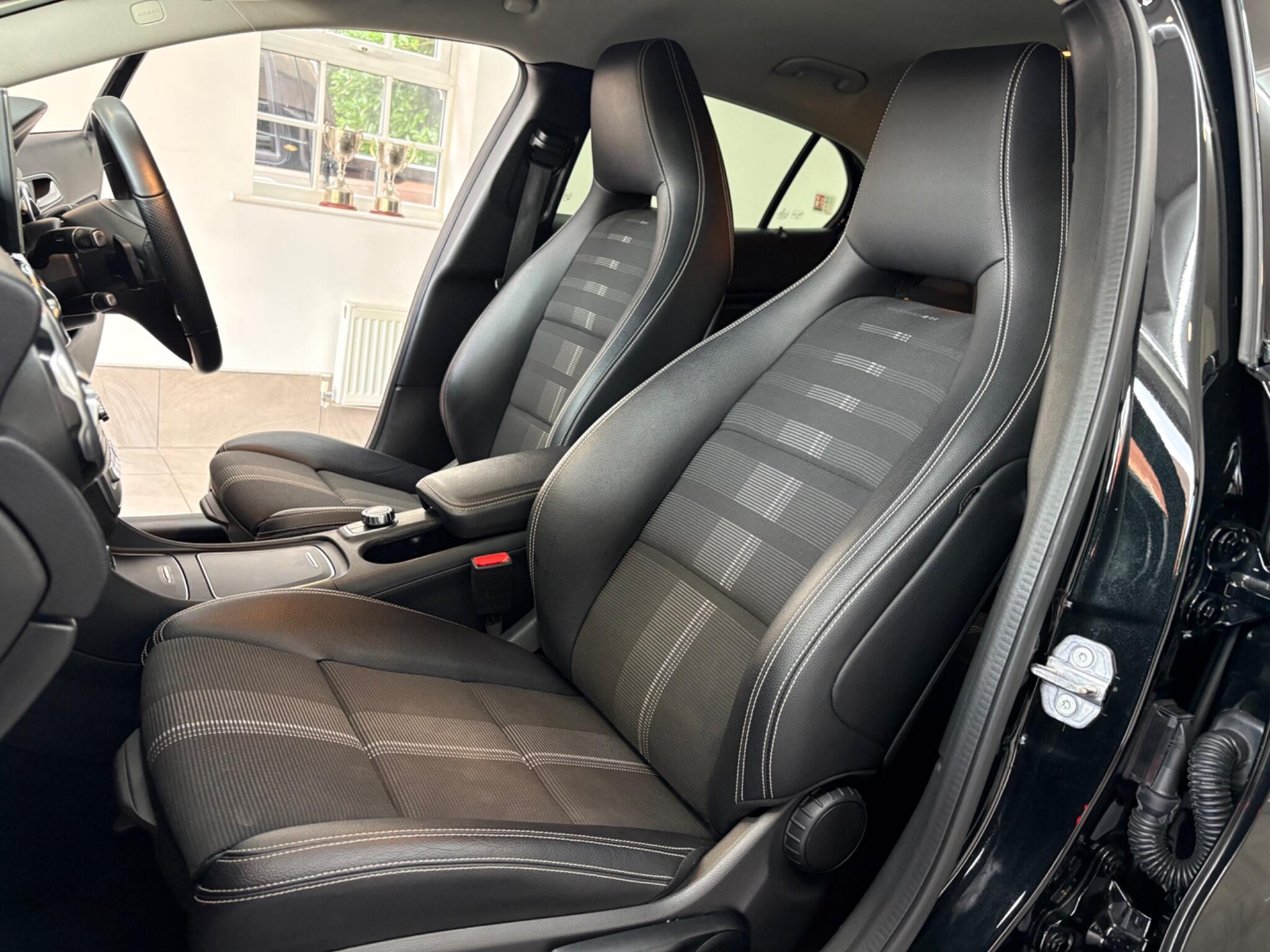 Mercedes-Benz Gla view 19