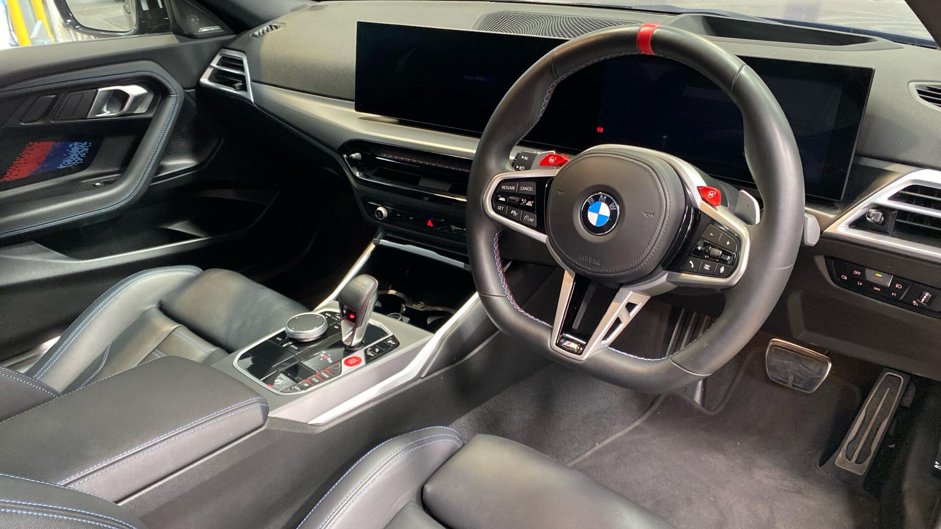 BMW M2 view 6