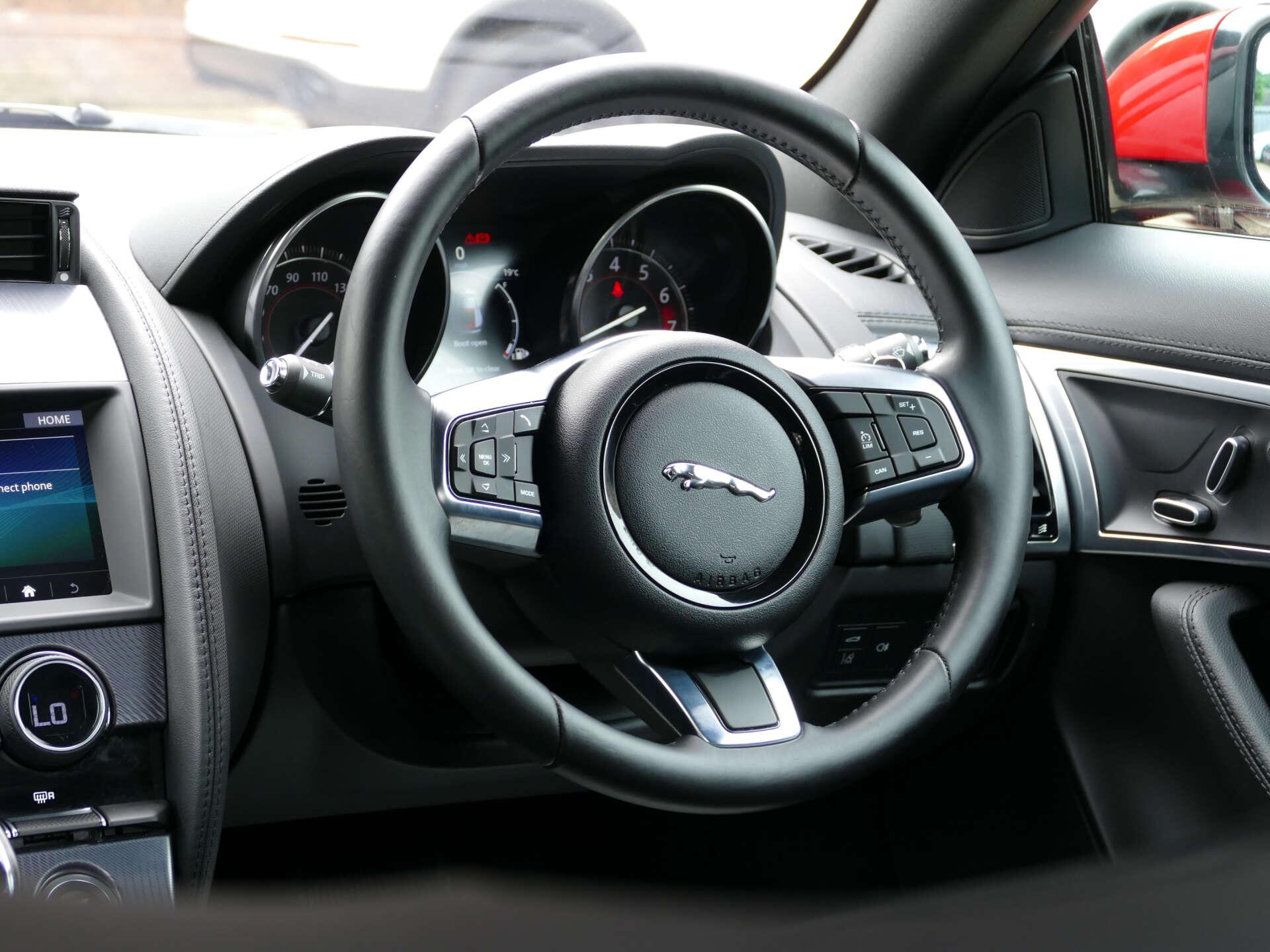 Jaguar F-Type view 34