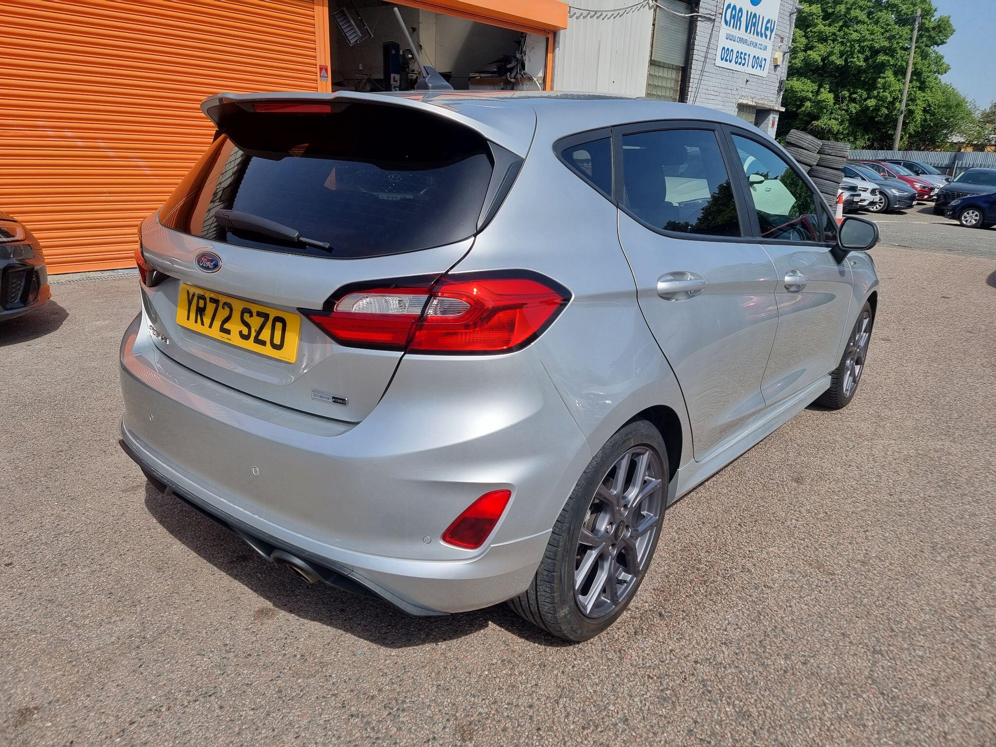 Ford Fiesta view 3