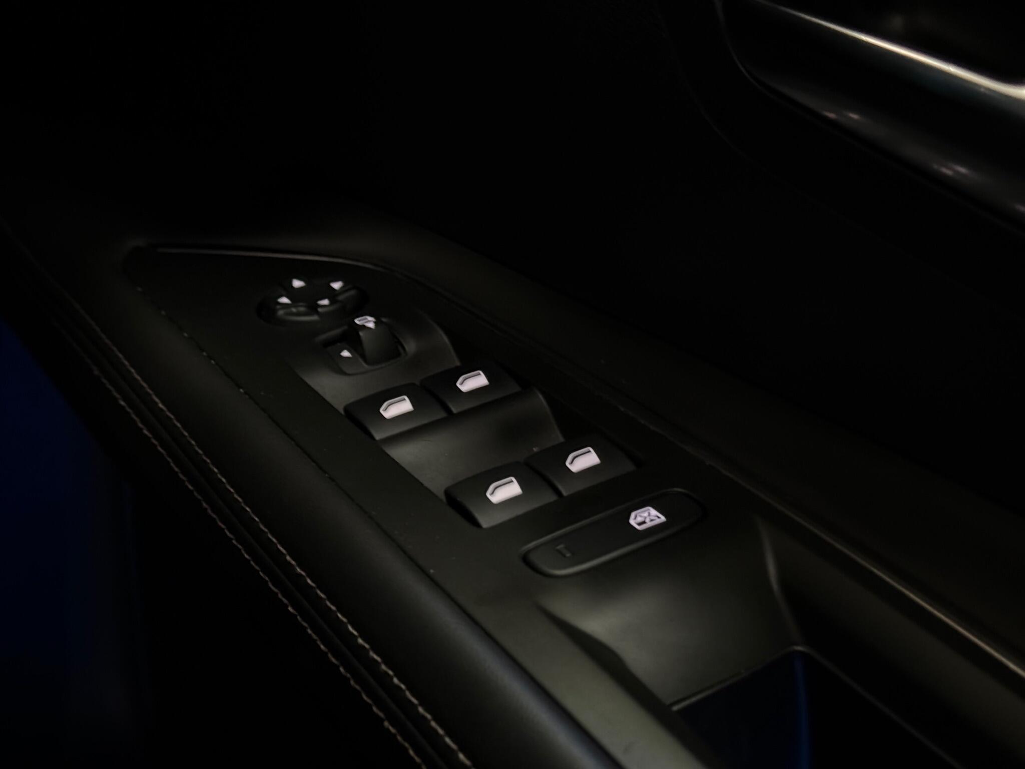 Peugeot 3008 view 18