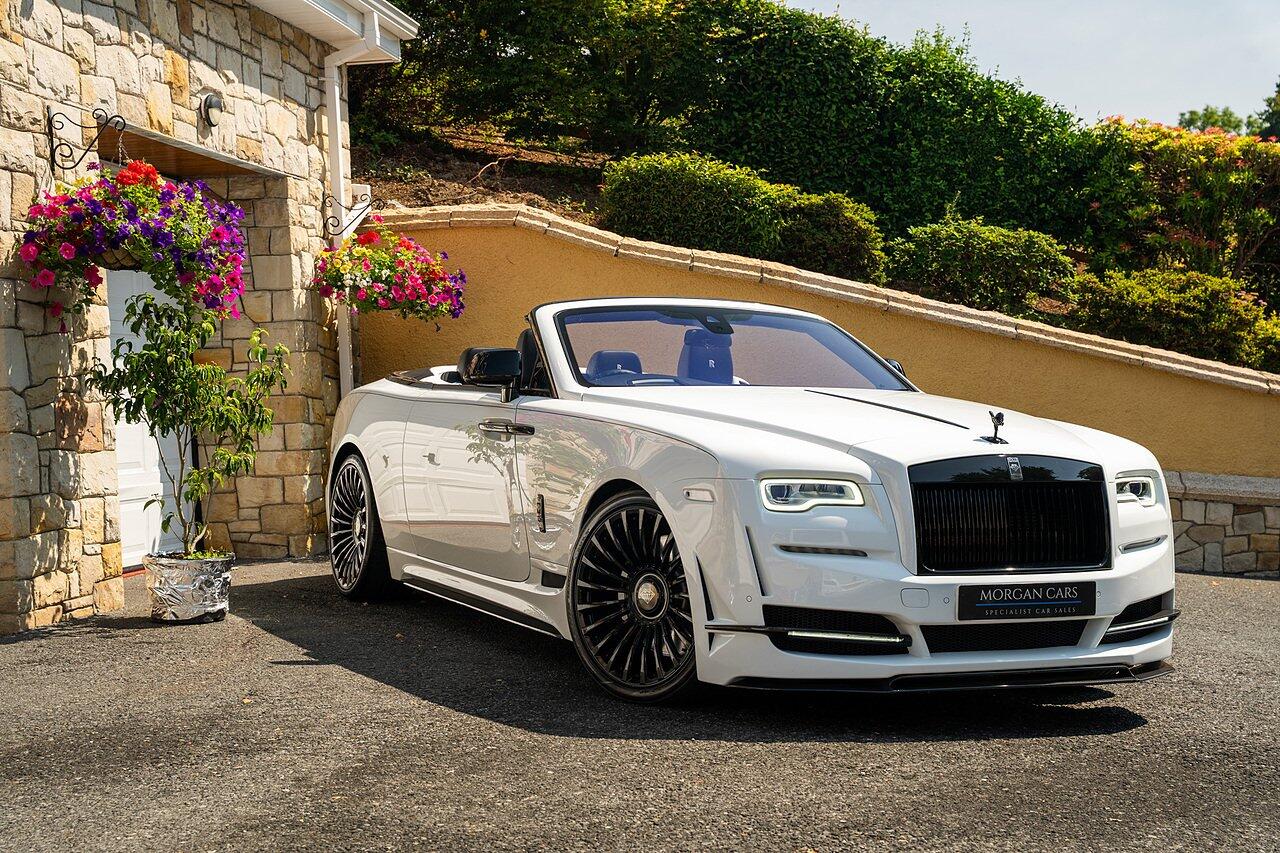 Rolls-Royce Dawn view 38