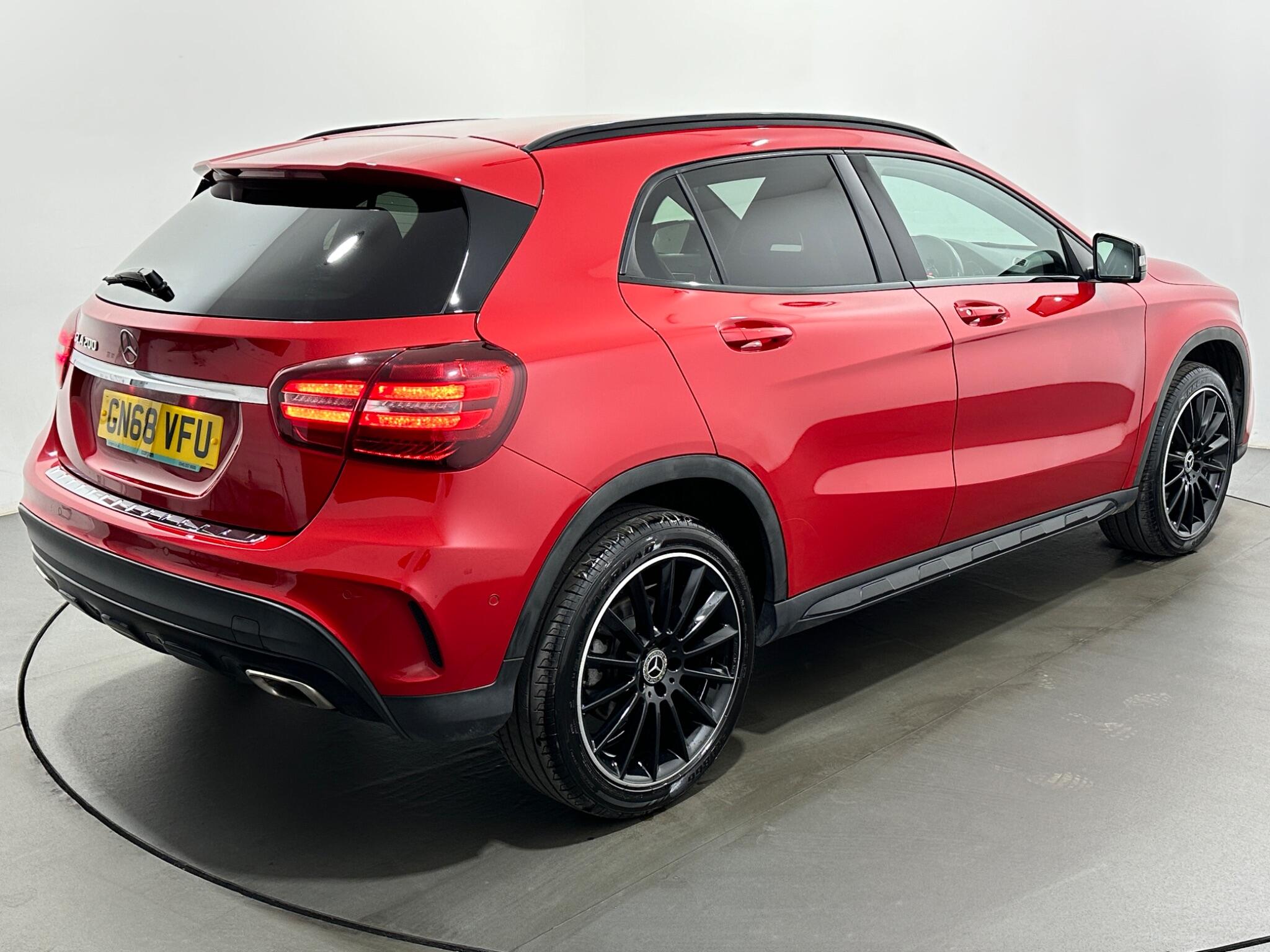 Mercedes-Benz Gla view 53
