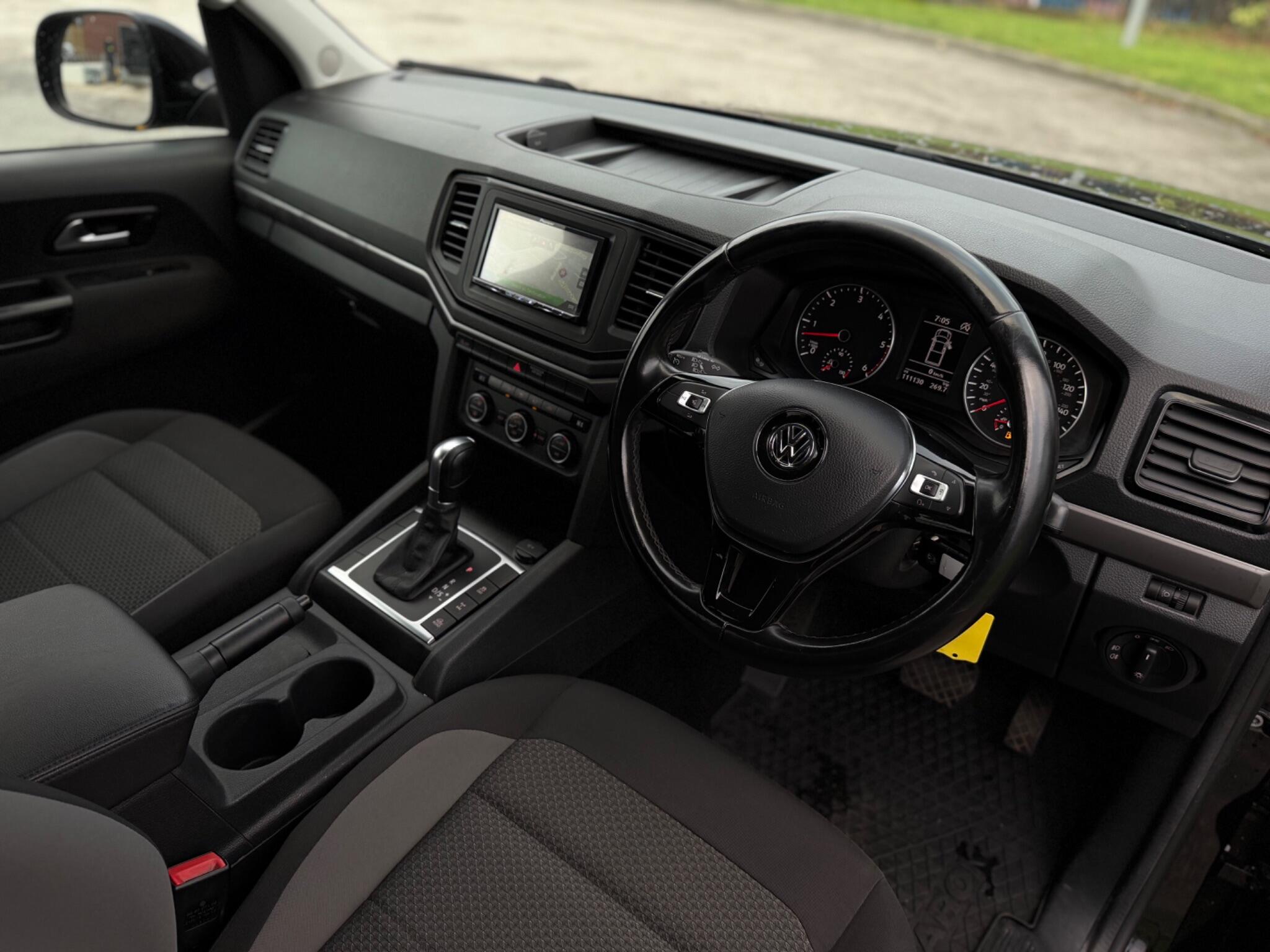 Volkswagen Amarok view 20