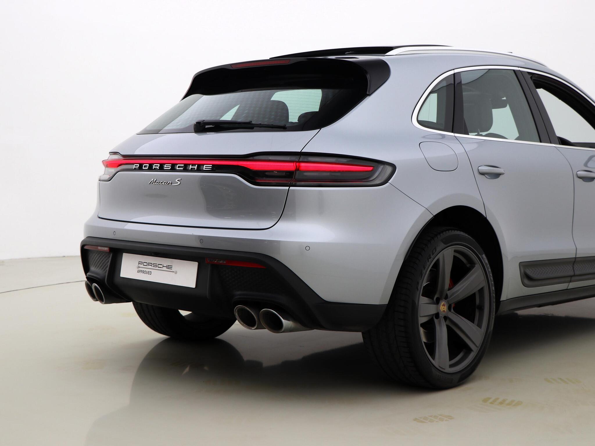 Porsche Macan view 20