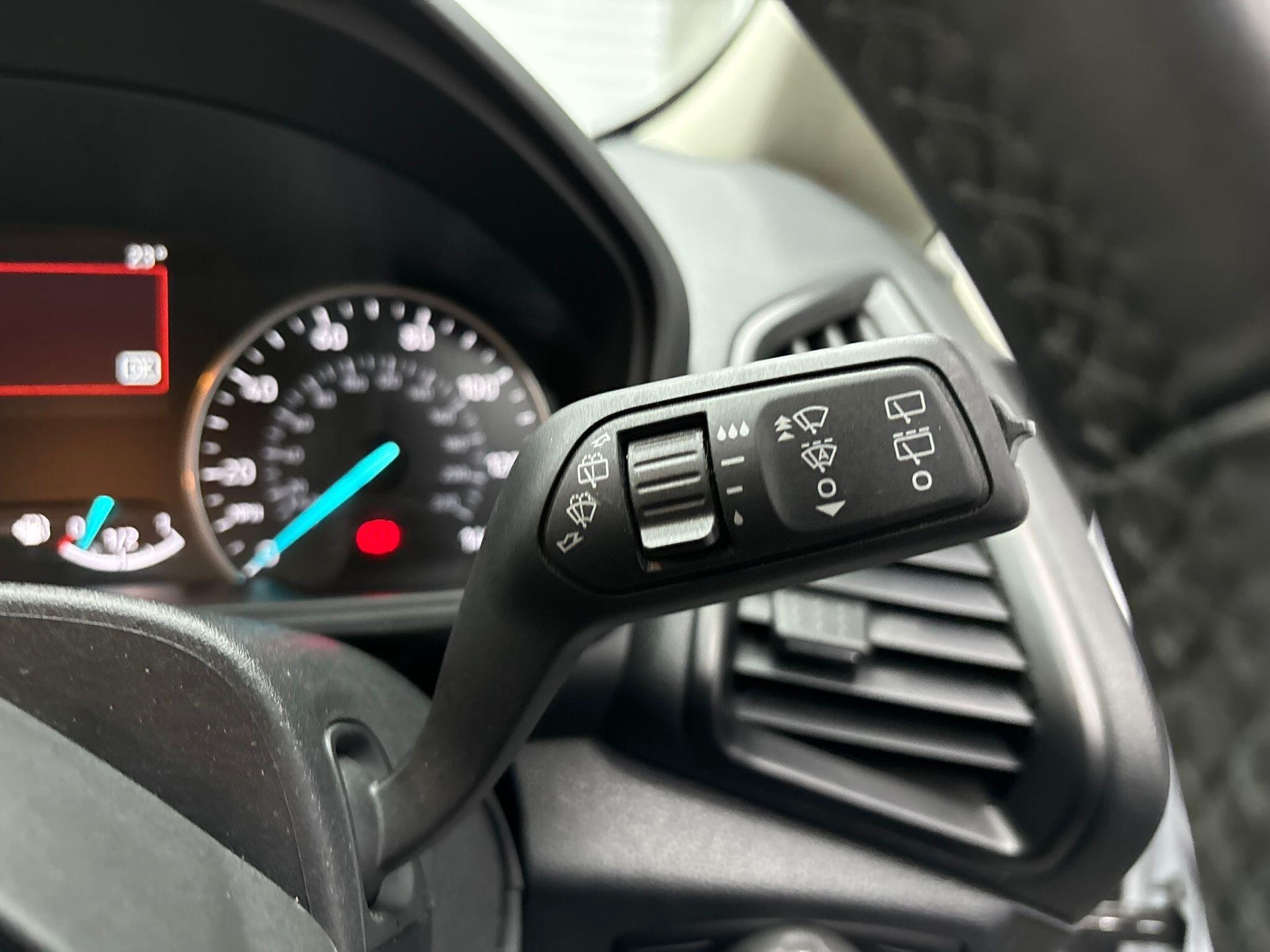 Ford Ecosport view 26
