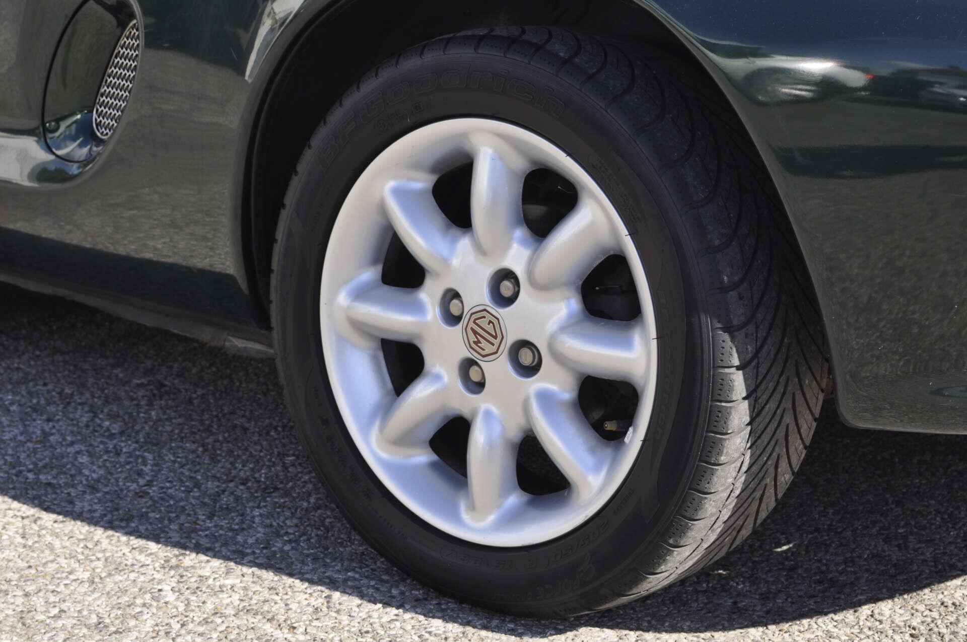 MG MGF view 20