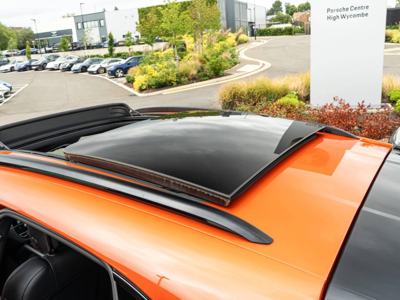 Porsche Macan view 9