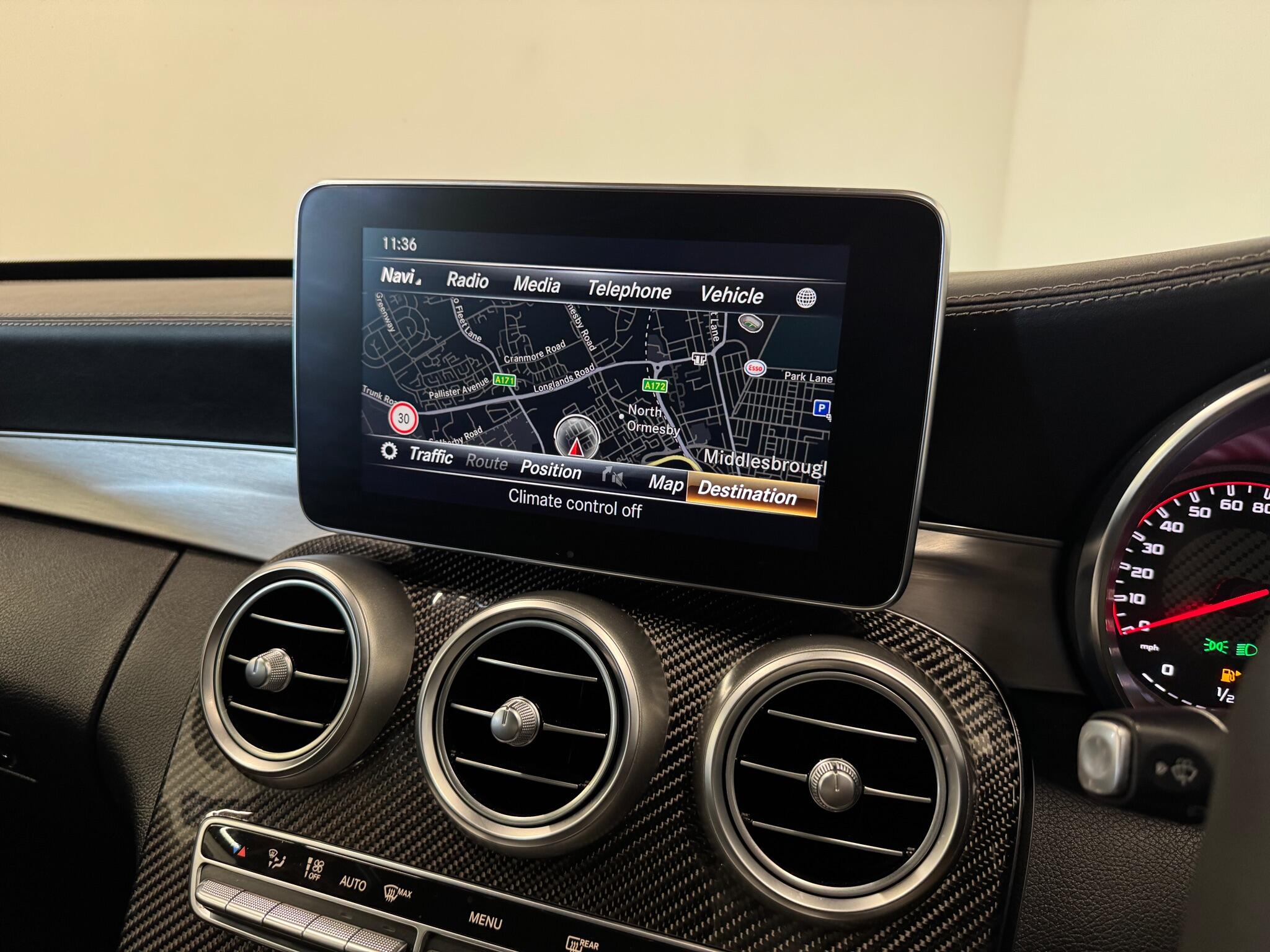 Mercedes-Benz C-Class view 22